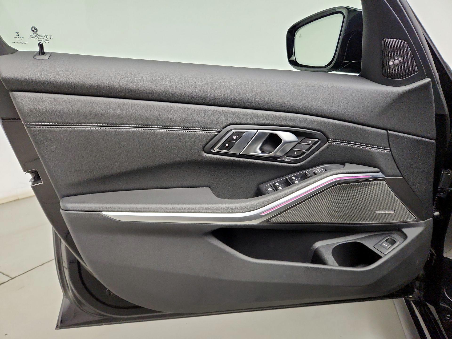 Thumbnail: 2023 BMW 3 Series - 12