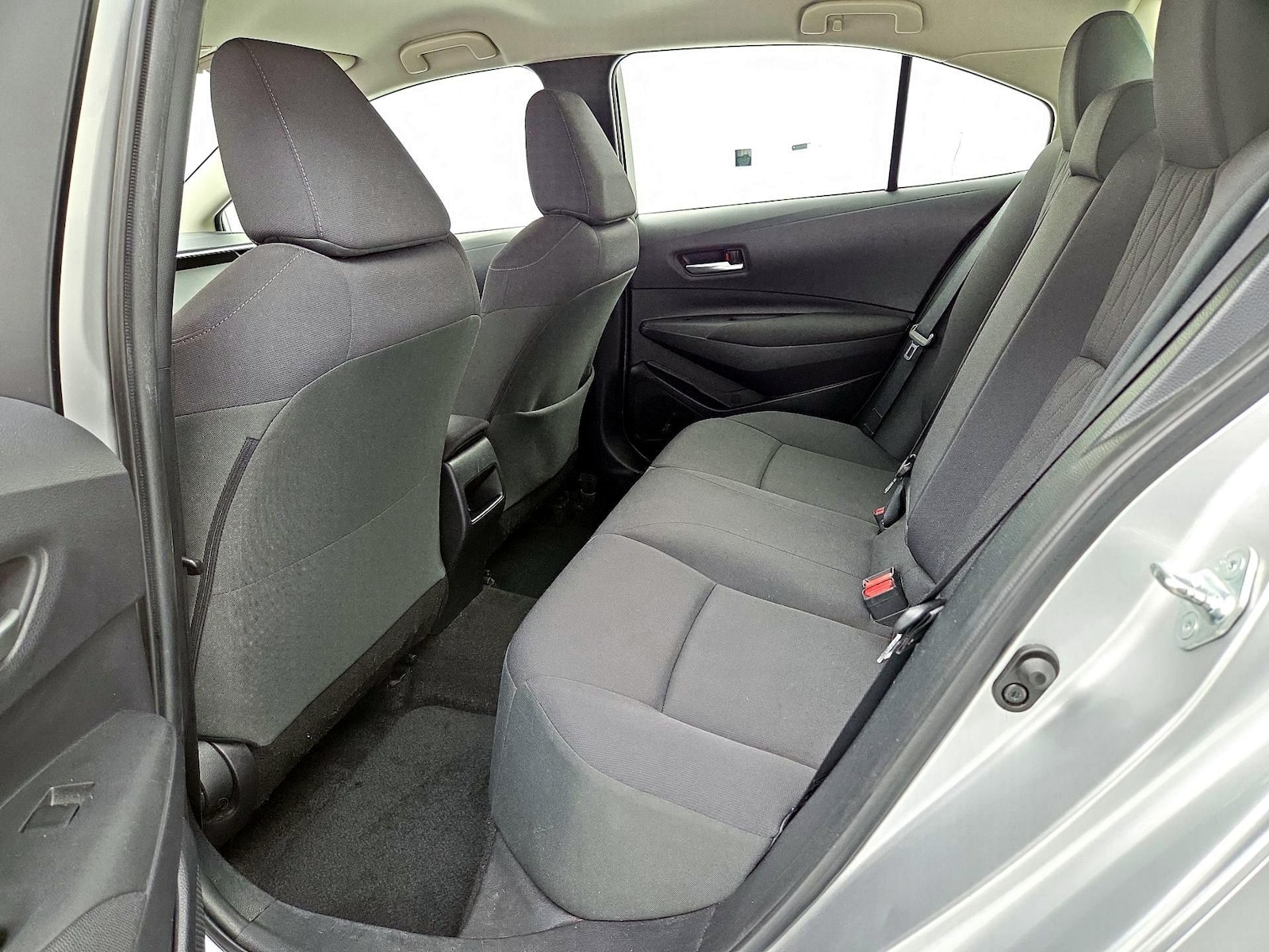 2020 Toyota Corolla LE - Photo 20