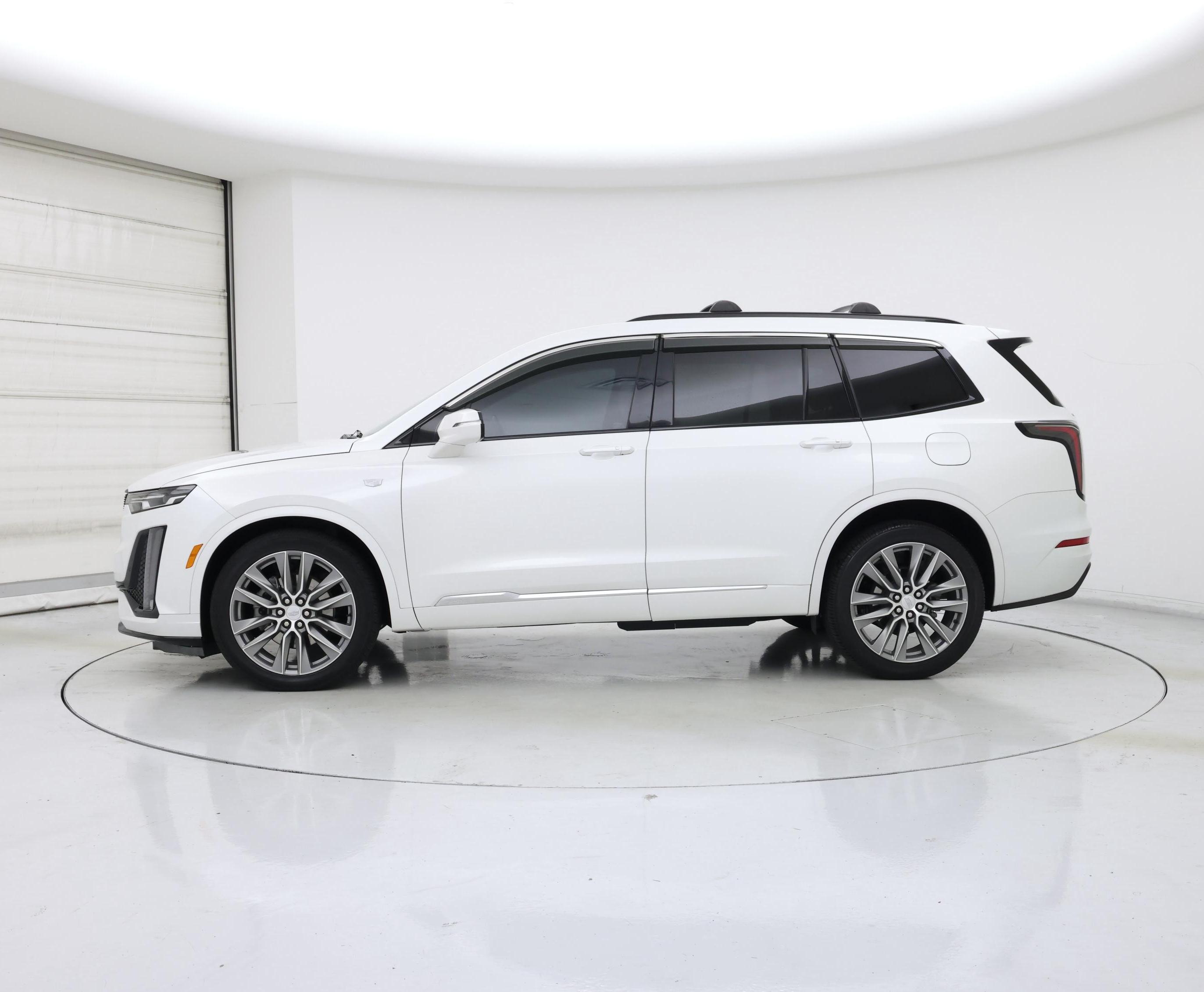 Thumbnail: 2021 Cadillac XT6 - 3