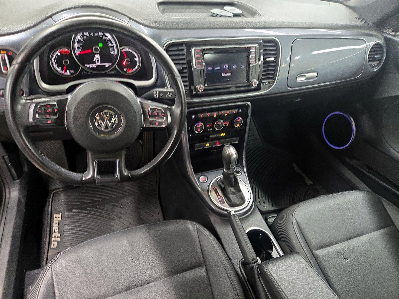 2018 Volkswagen Beetle SE - Photo 10