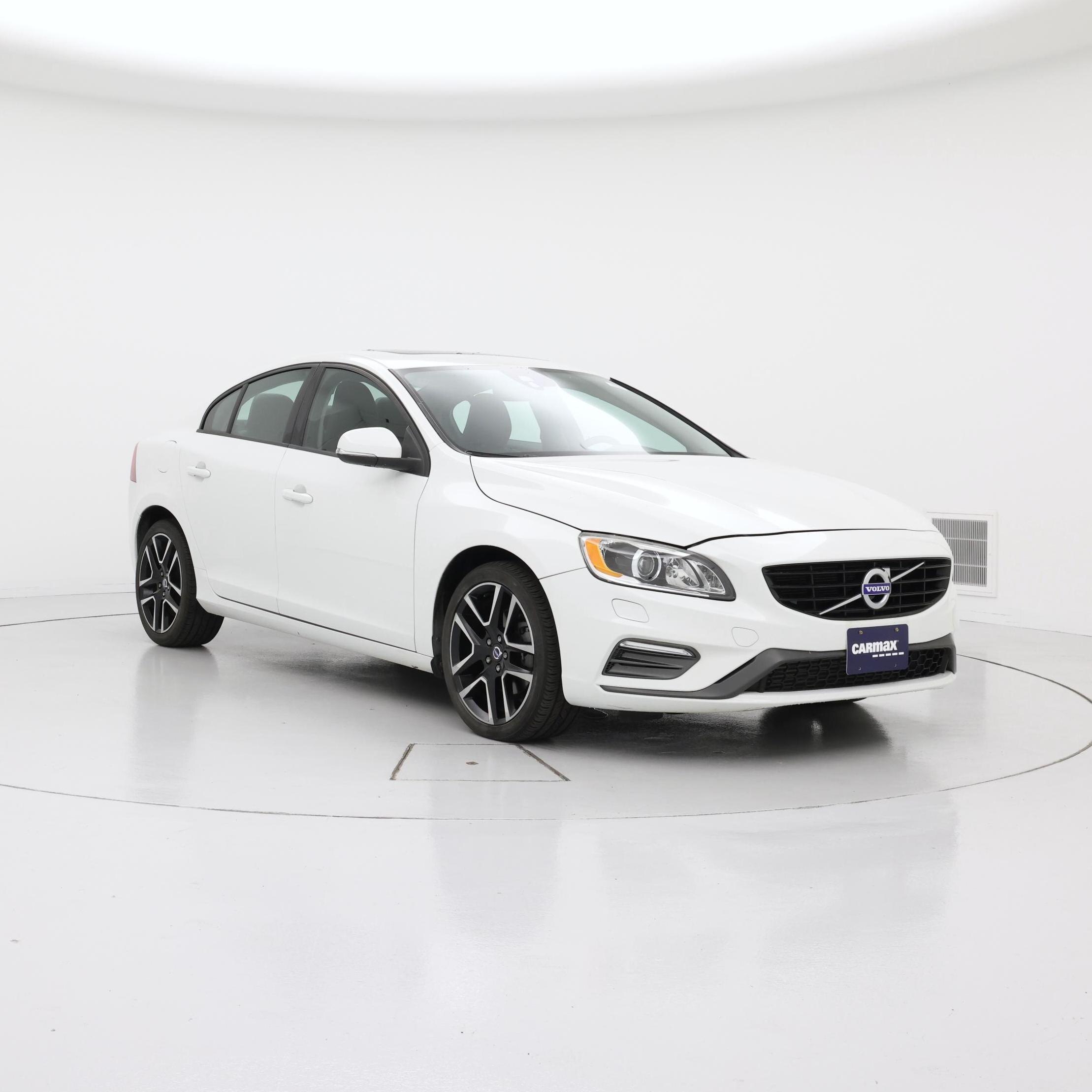  2017 Volvo S60 T5 Dynamic   