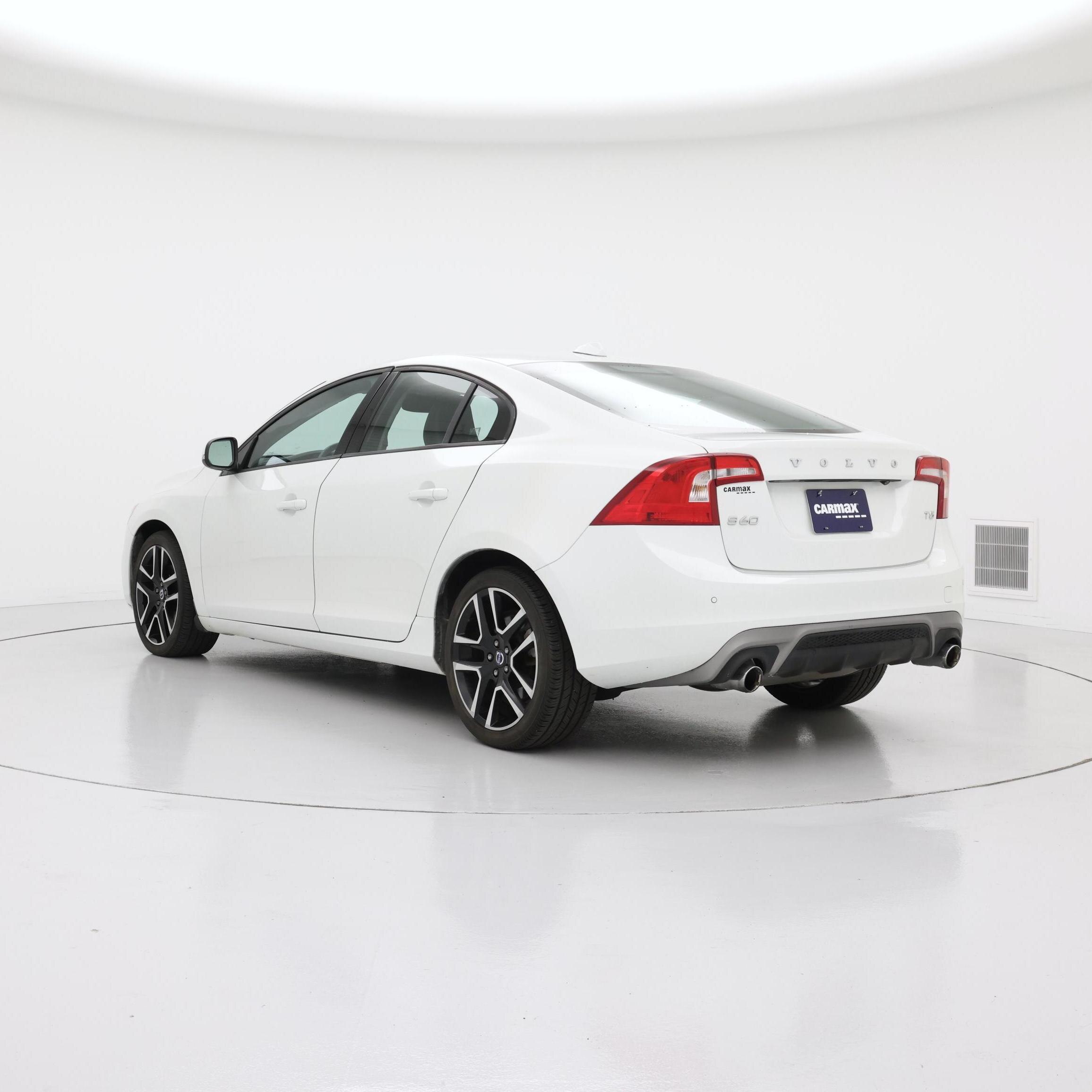 Thumbnail: 2017 Volvo S60 - 2