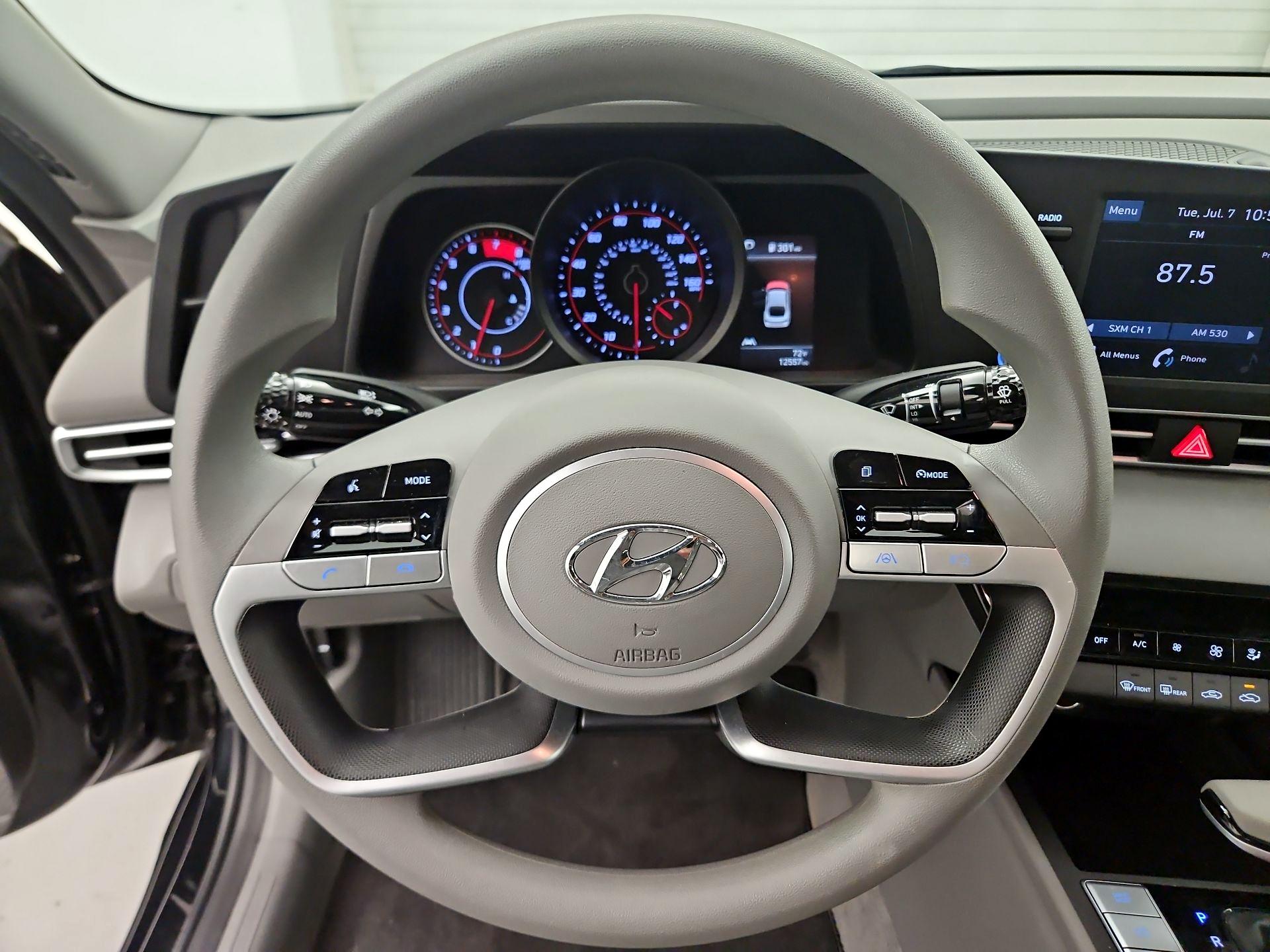 Thumbnail: 2023 Hyundai Elantra - 10