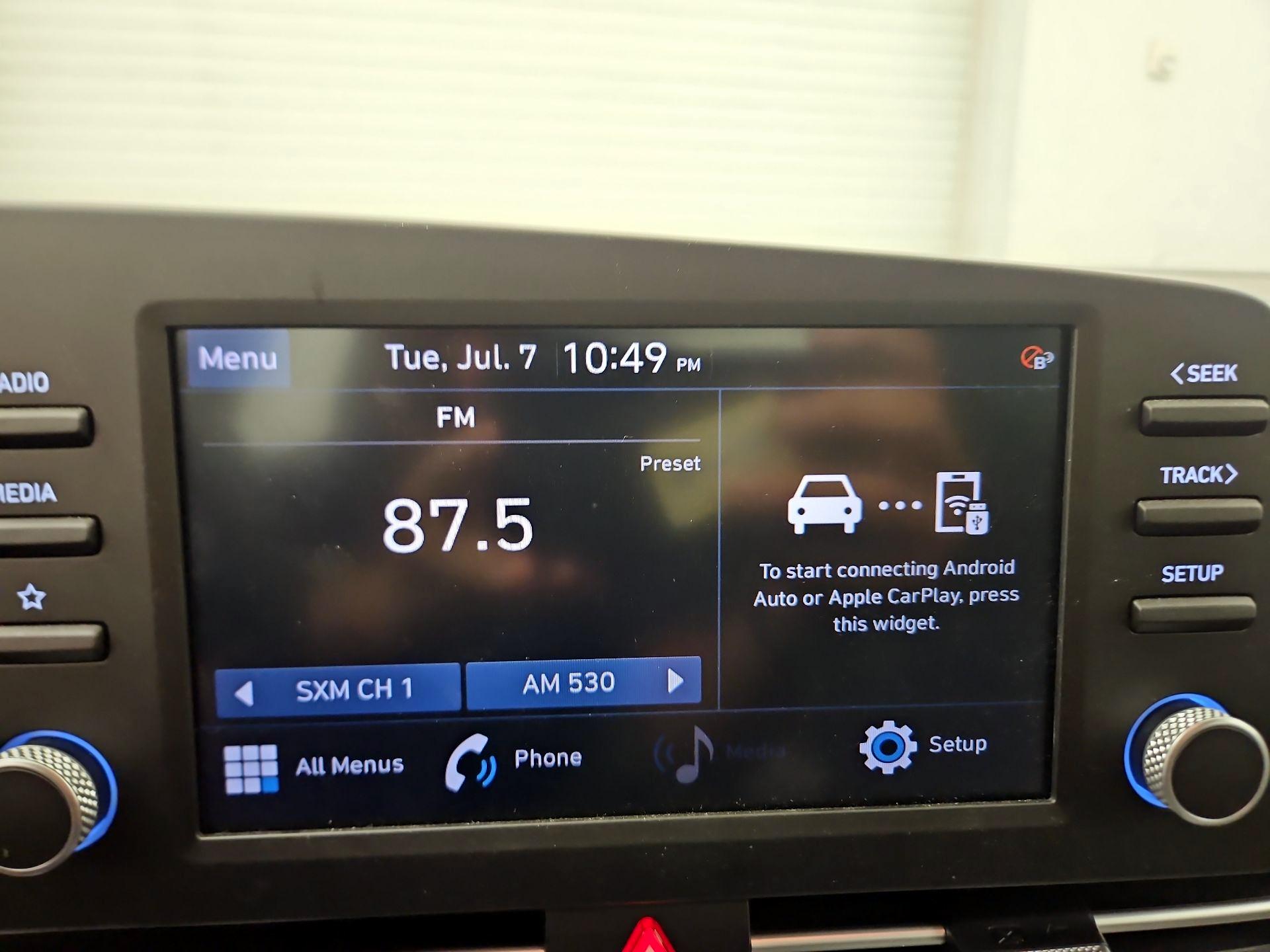 Thumbnail: 2023 Hyundai Elantra - 15
