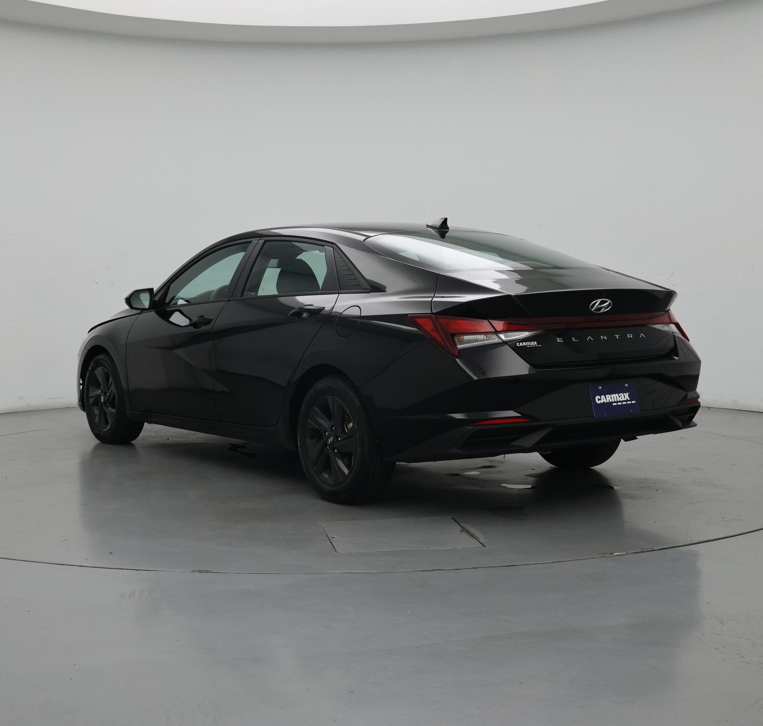 Thumbnail: 2023 Hyundai Elantra - 2