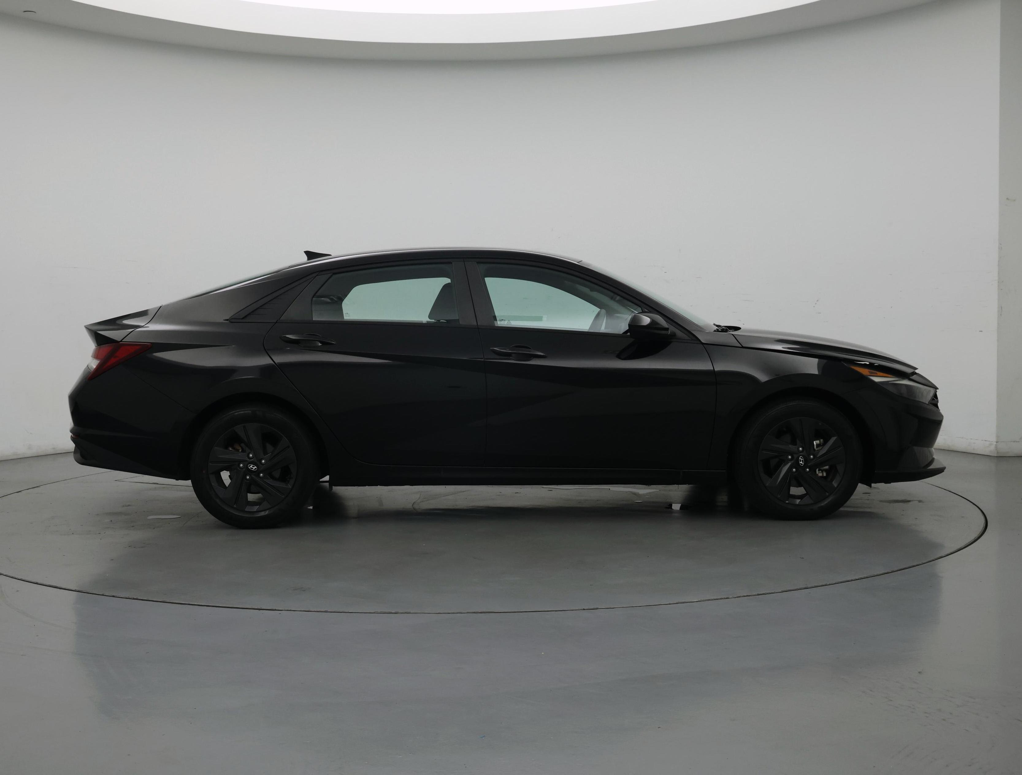 Thumbnail: 2023 Hyundai Elantra - 7