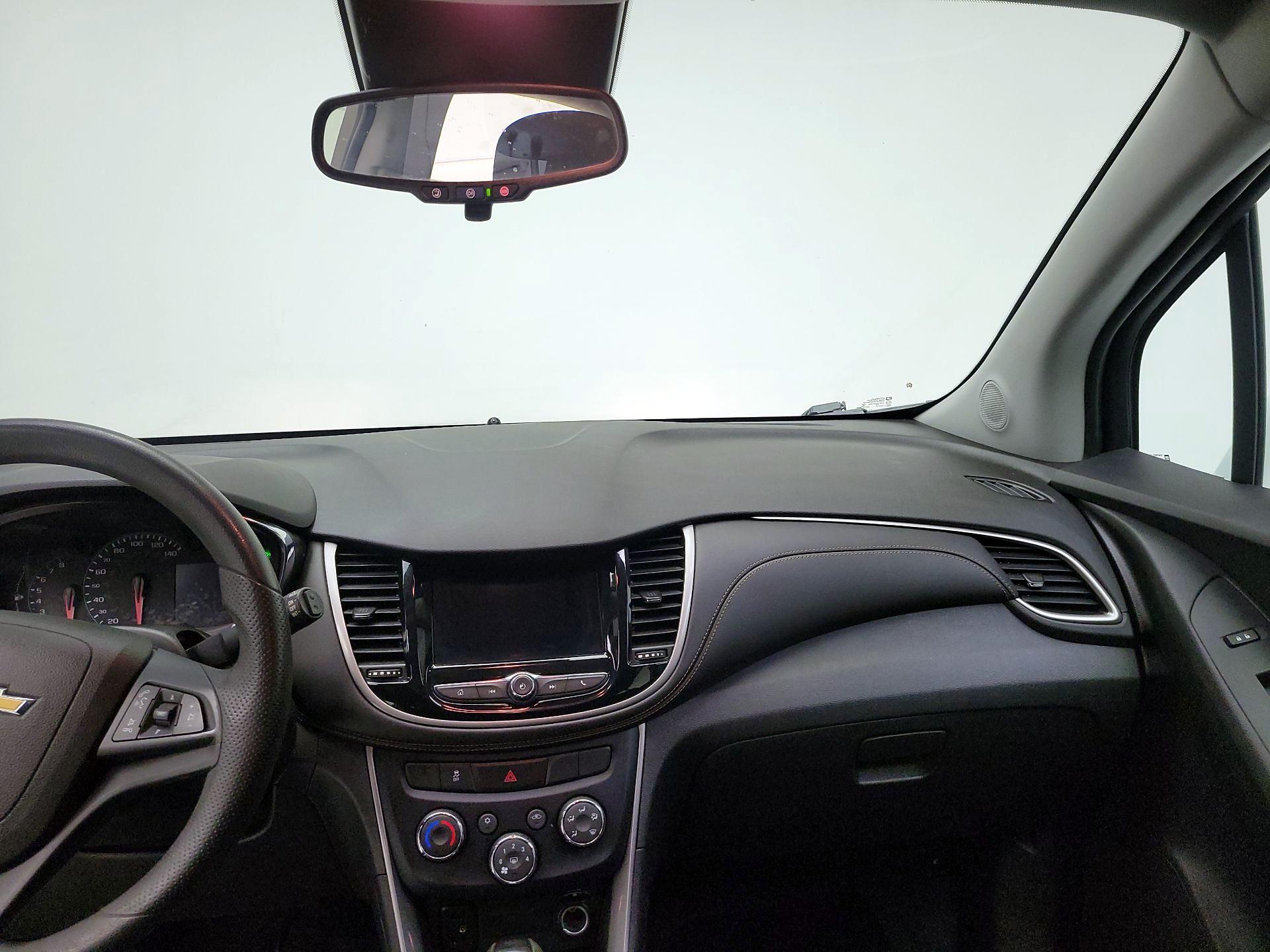 Thumbnail: 2018 Chevrolet Trax - 9