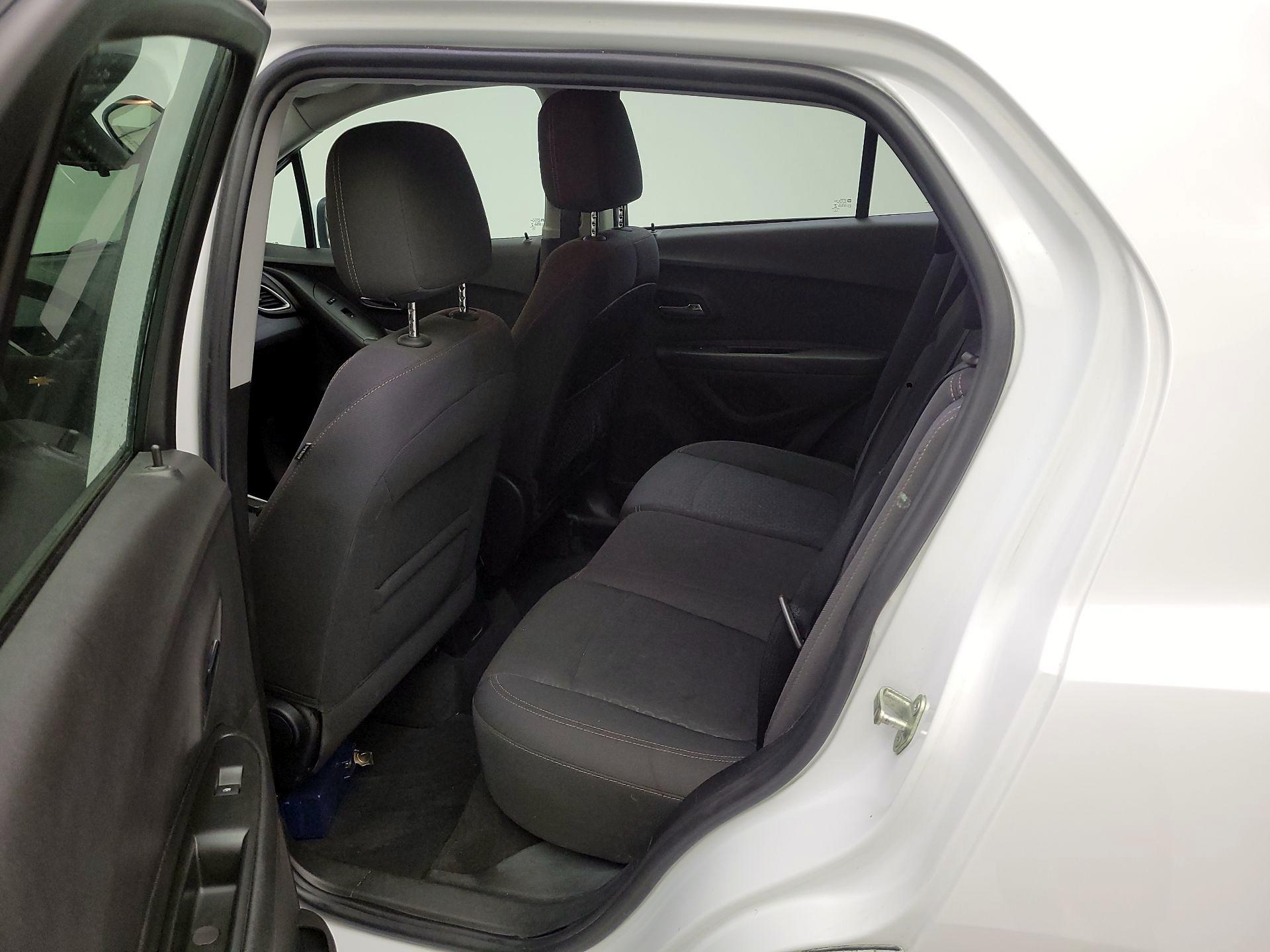 Thumbnail: 2018 Chevrolet Trax - 19