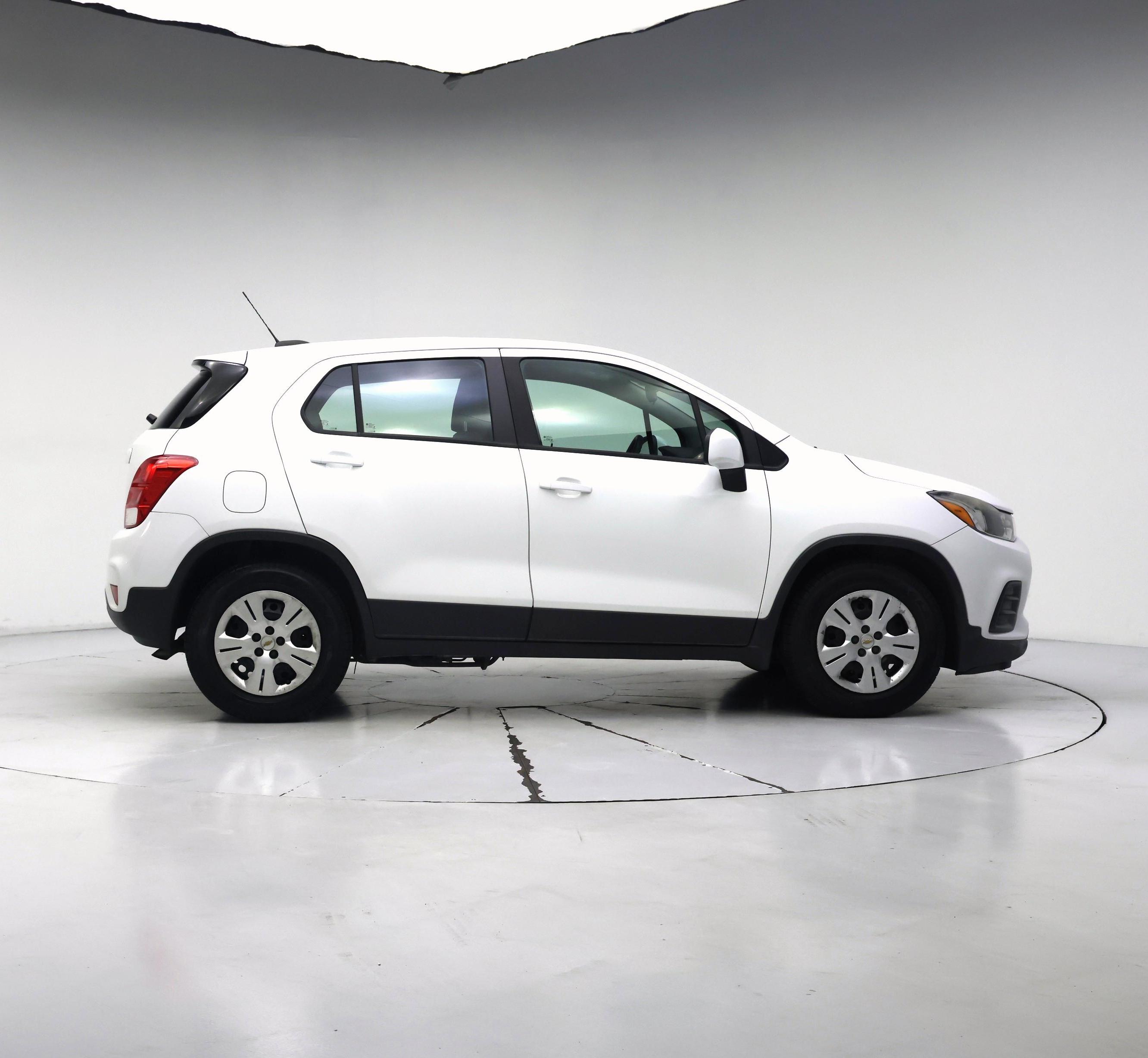 Thumbnail: 2018 Chevrolet Trax - 7