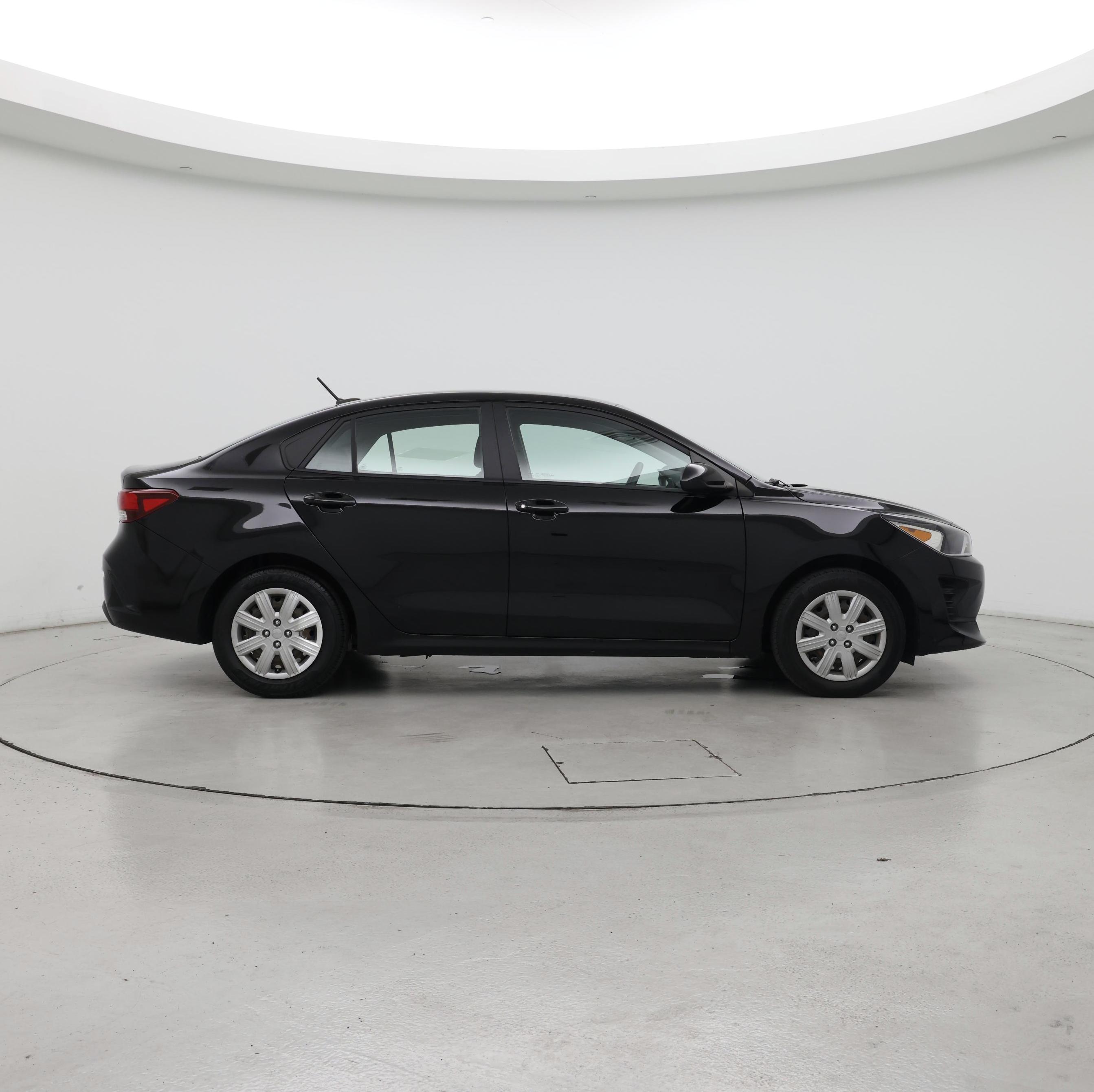 Thumbnail: 2022 Kia Rio - 7