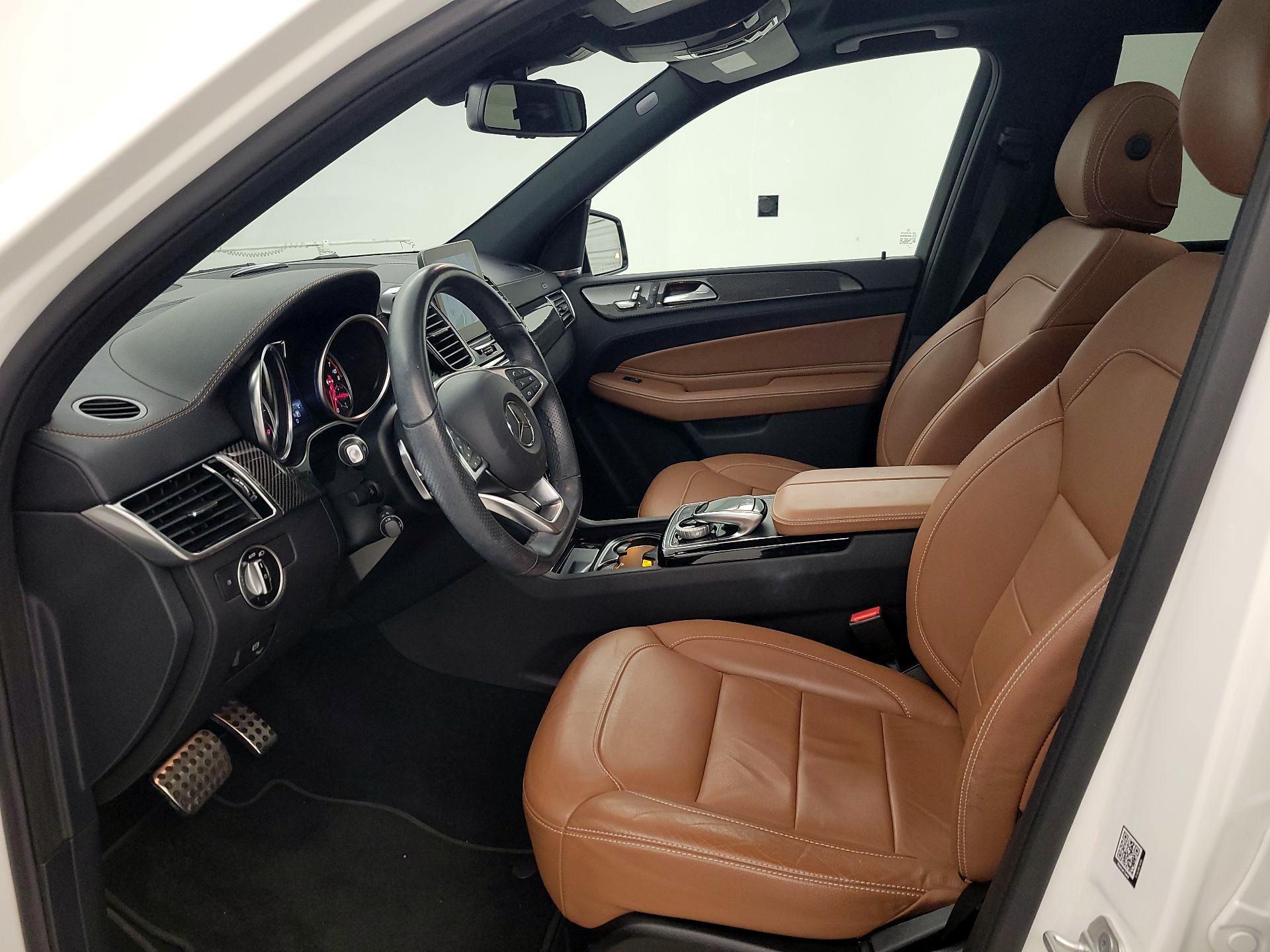 Thumbnail: 2017 Mercedes-Benz GLE - 9