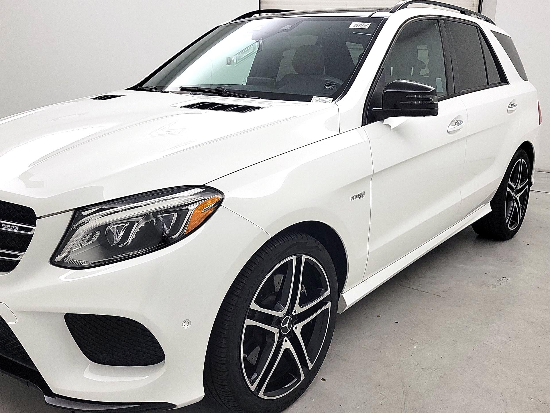 Thumbnail: 2017 Mercedes-Benz GLE - 3