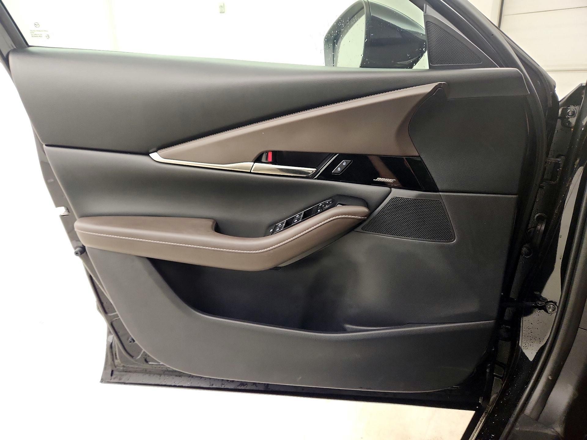 Thumbnail: 2022 Mazda CX-30 - 12