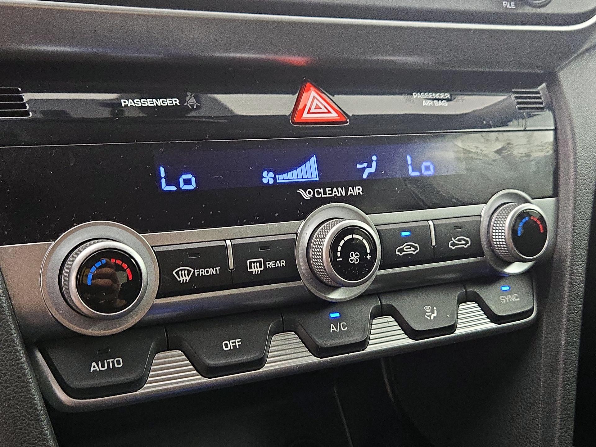 Thumbnail: 2020 Hyundai Elantra - 16