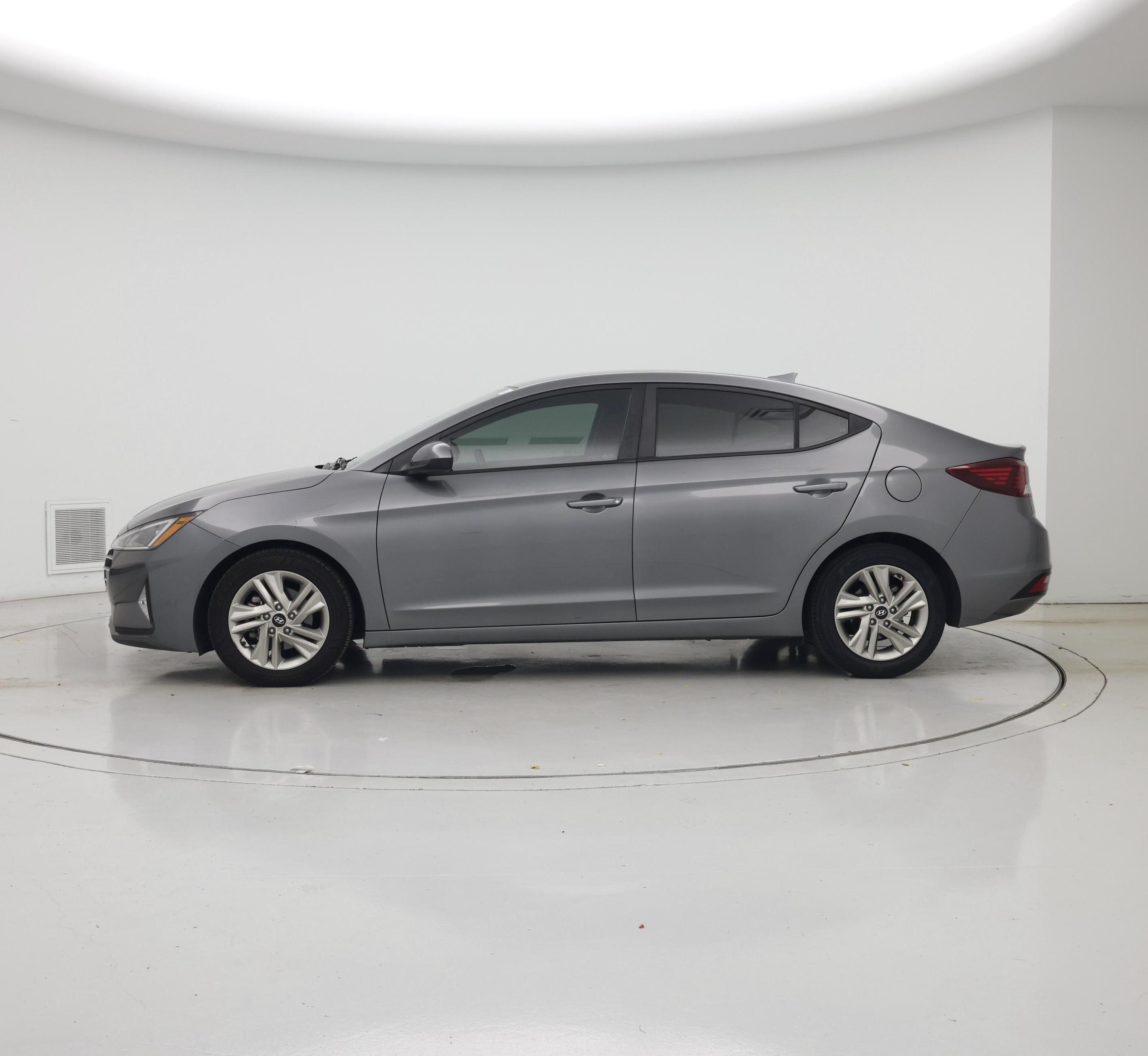 Thumbnail: 2020 Hyundai Elantra - 3