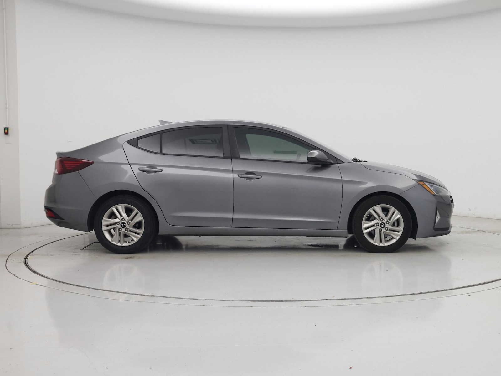 2020 Hyundai Elantra SEL - Photo 8