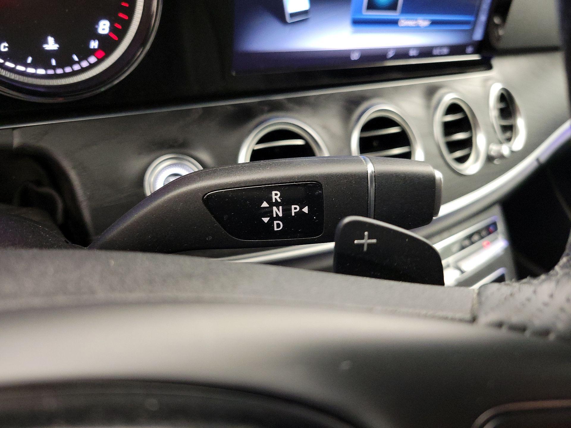 Thumbnail: 2018 Mercedes-Benz E-Class - 18