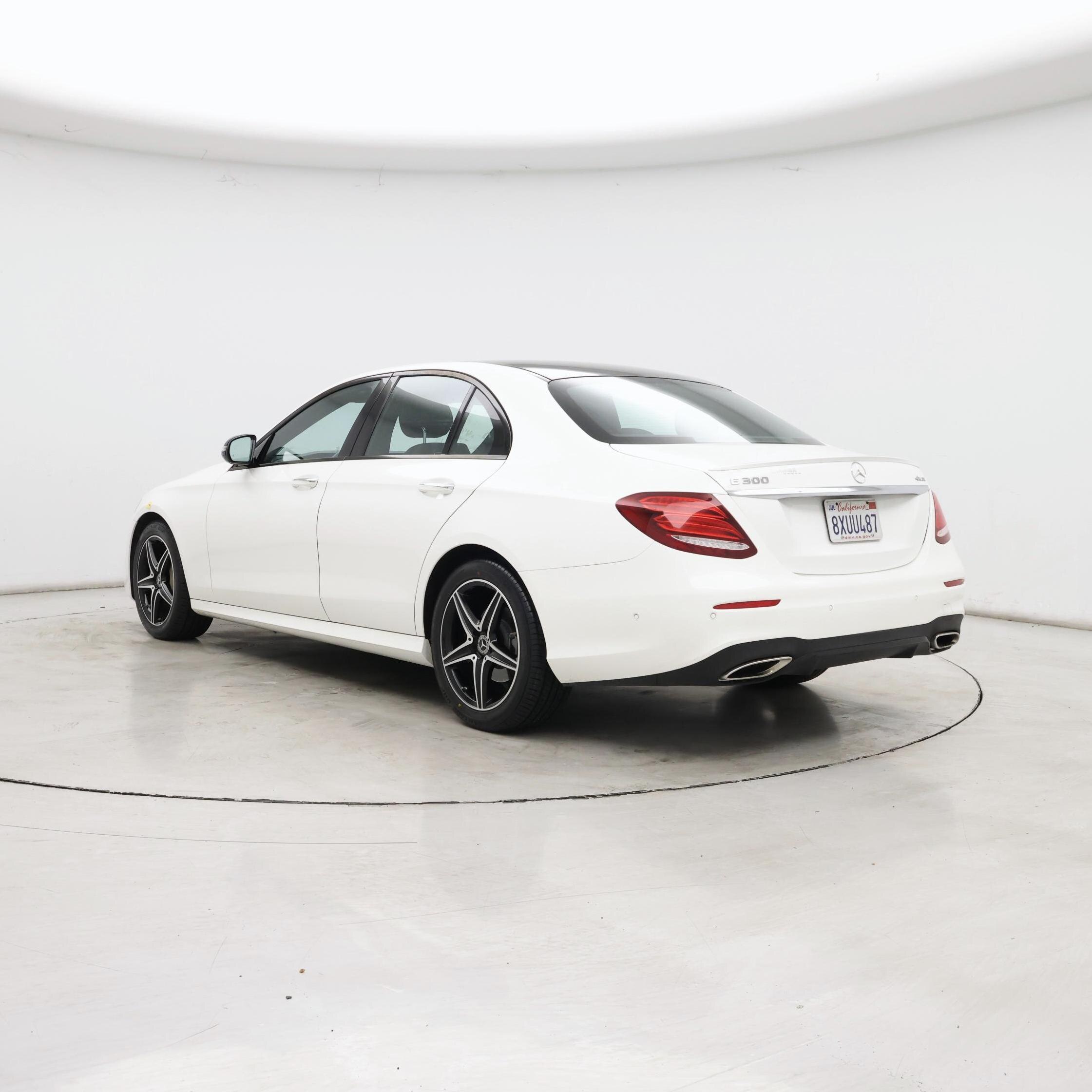 Thumbnail: 2018 Mercedes-Benz E-Class - 2