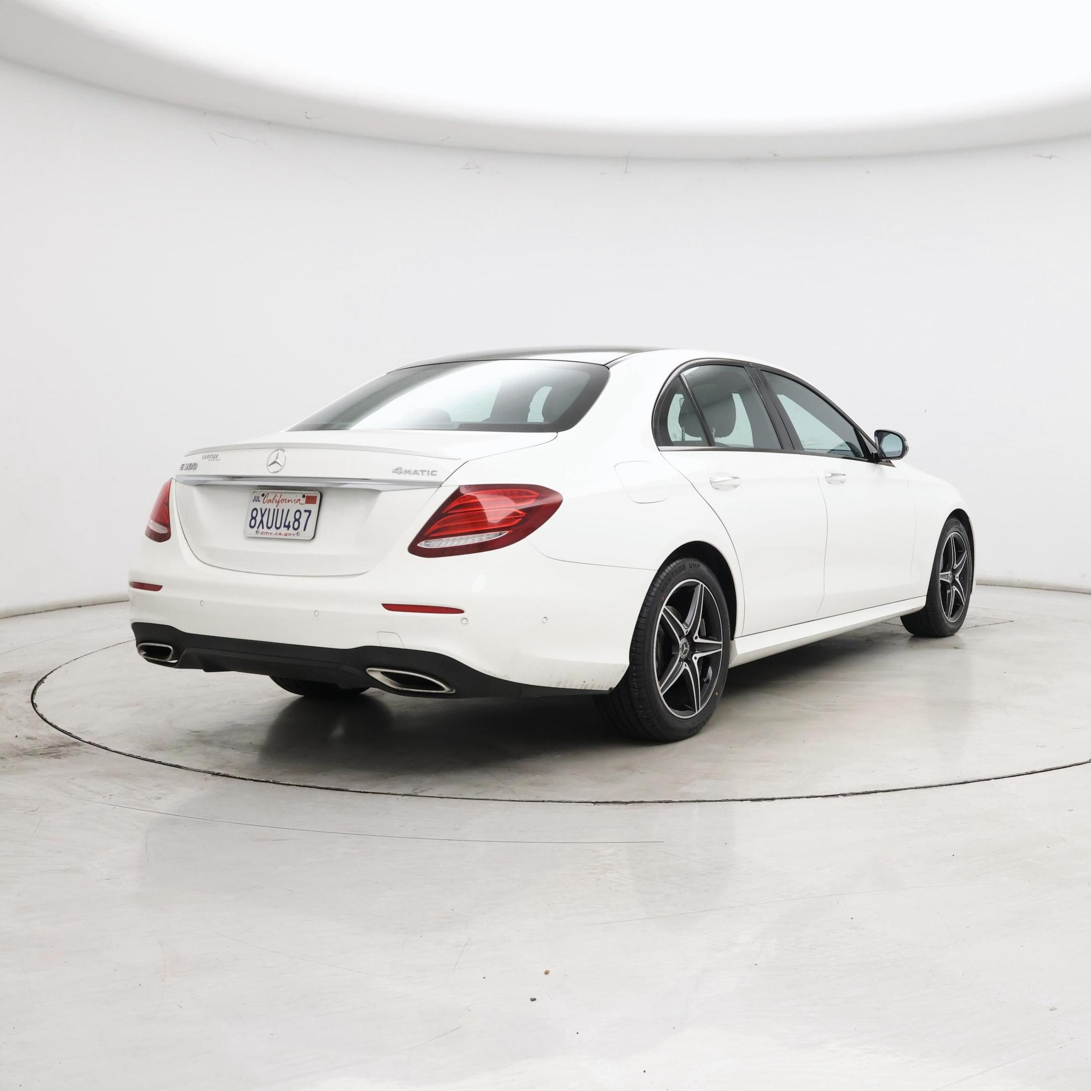 Thumbnail: 2018 Mercedes-Benz E-Class - 8