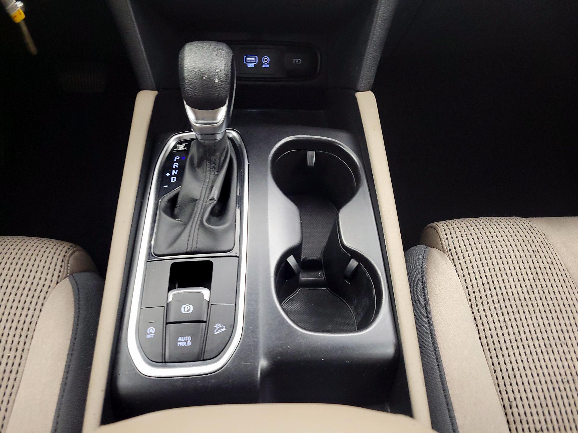 Thumbnail: 2019 Hyundai Santa Fe - 17