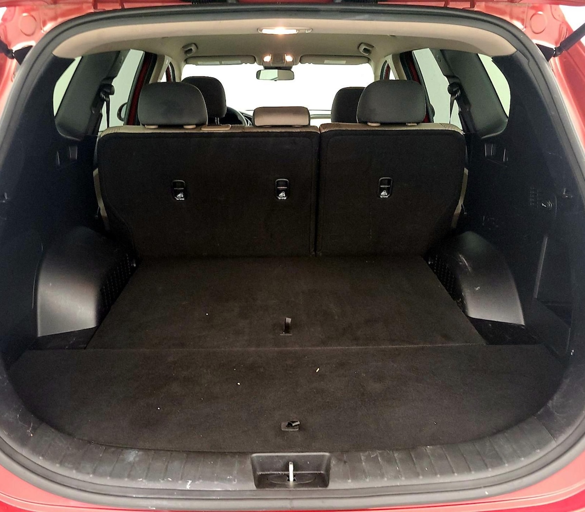 Trunk/Cargo (Seats Up)