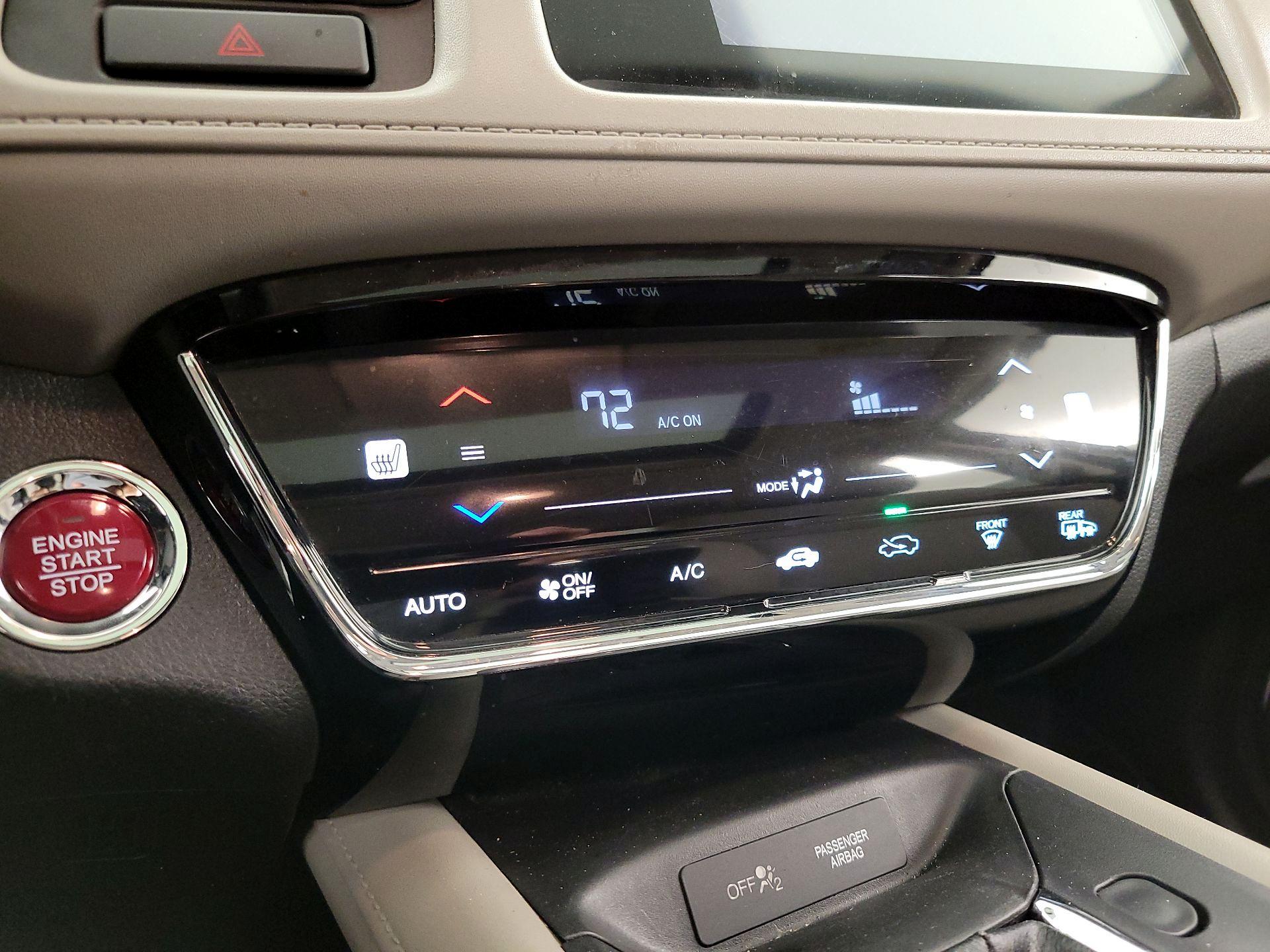 Thumbnail: 2016 Honda HR-V - 16