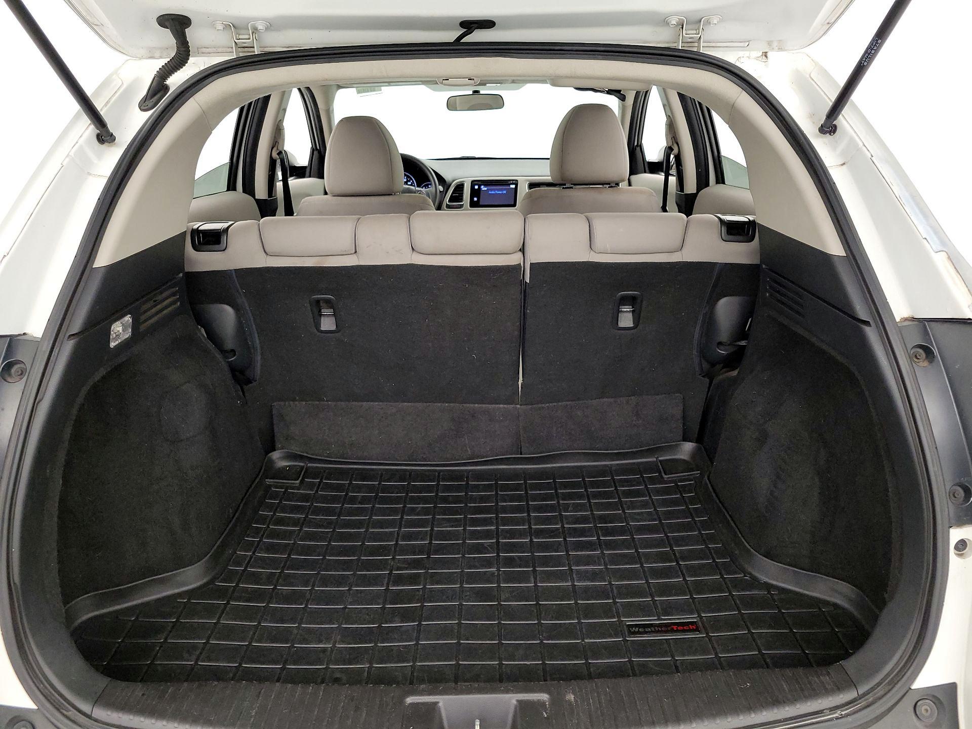 Thumbnail: 2016 Honda HR-V - 20