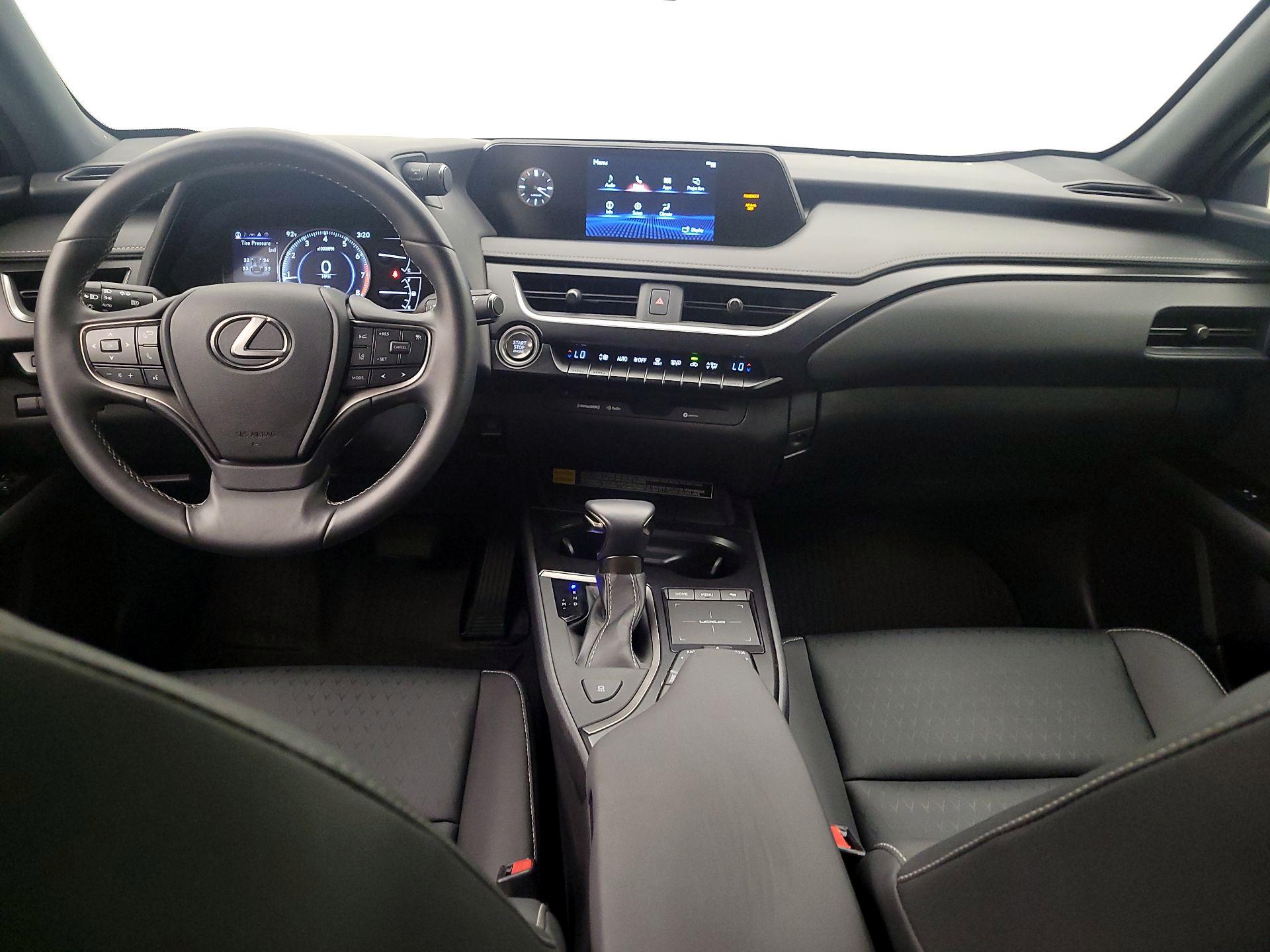 Thumbnail: 2022 Lexus UX - 9