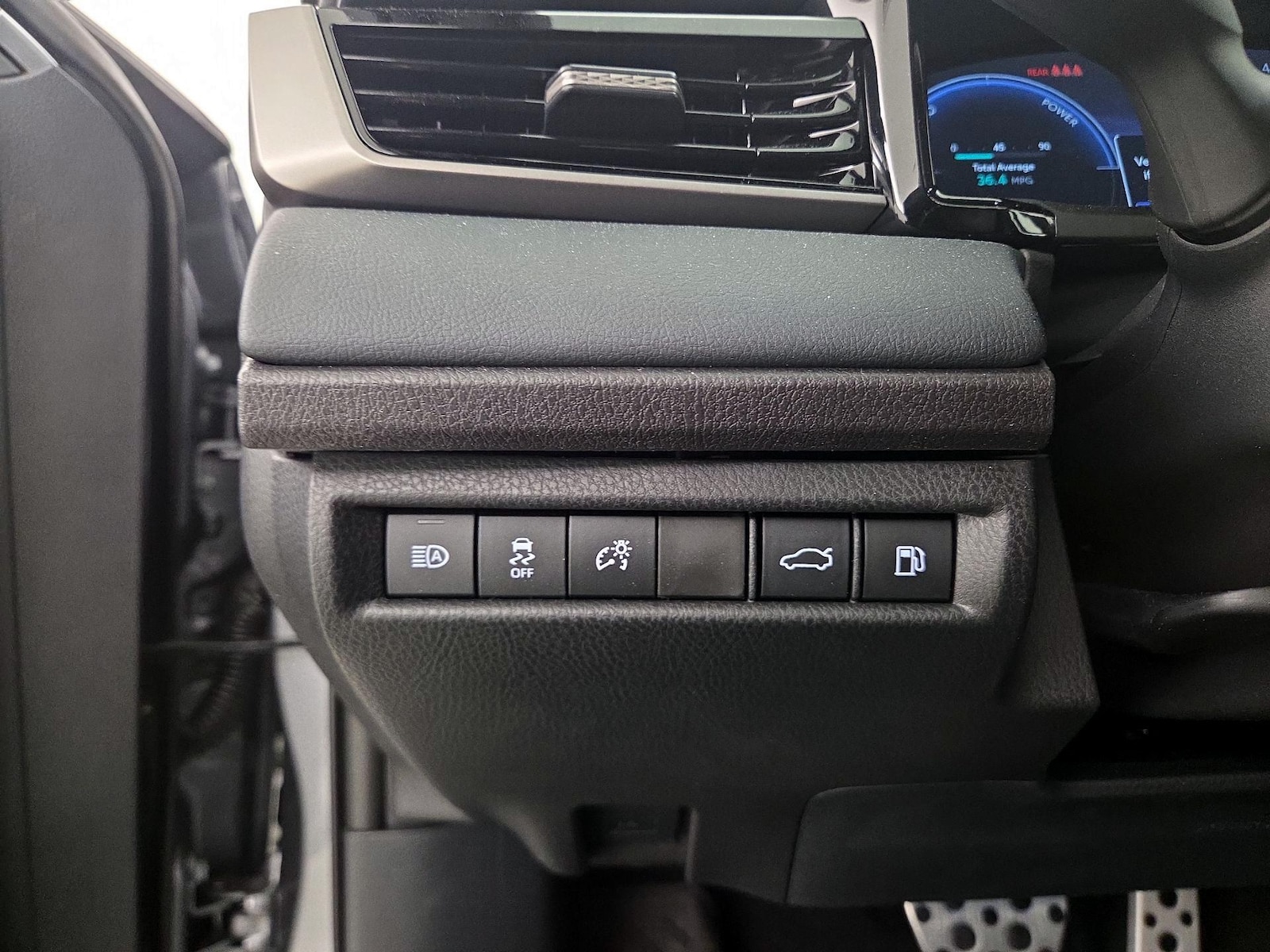 2026 Toyota Camry XSE - Photo 14