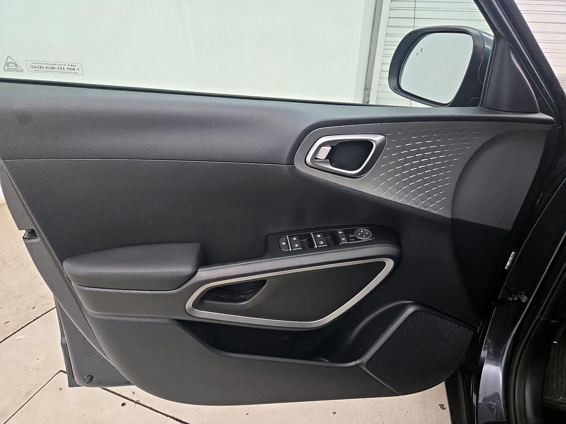 Thumbnail: 2024 Kia Soul - 12