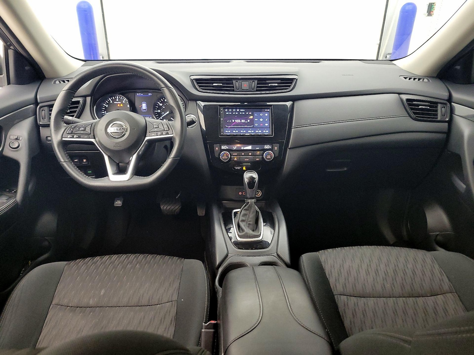 2020 Nissan Rogue SV - Photo 10