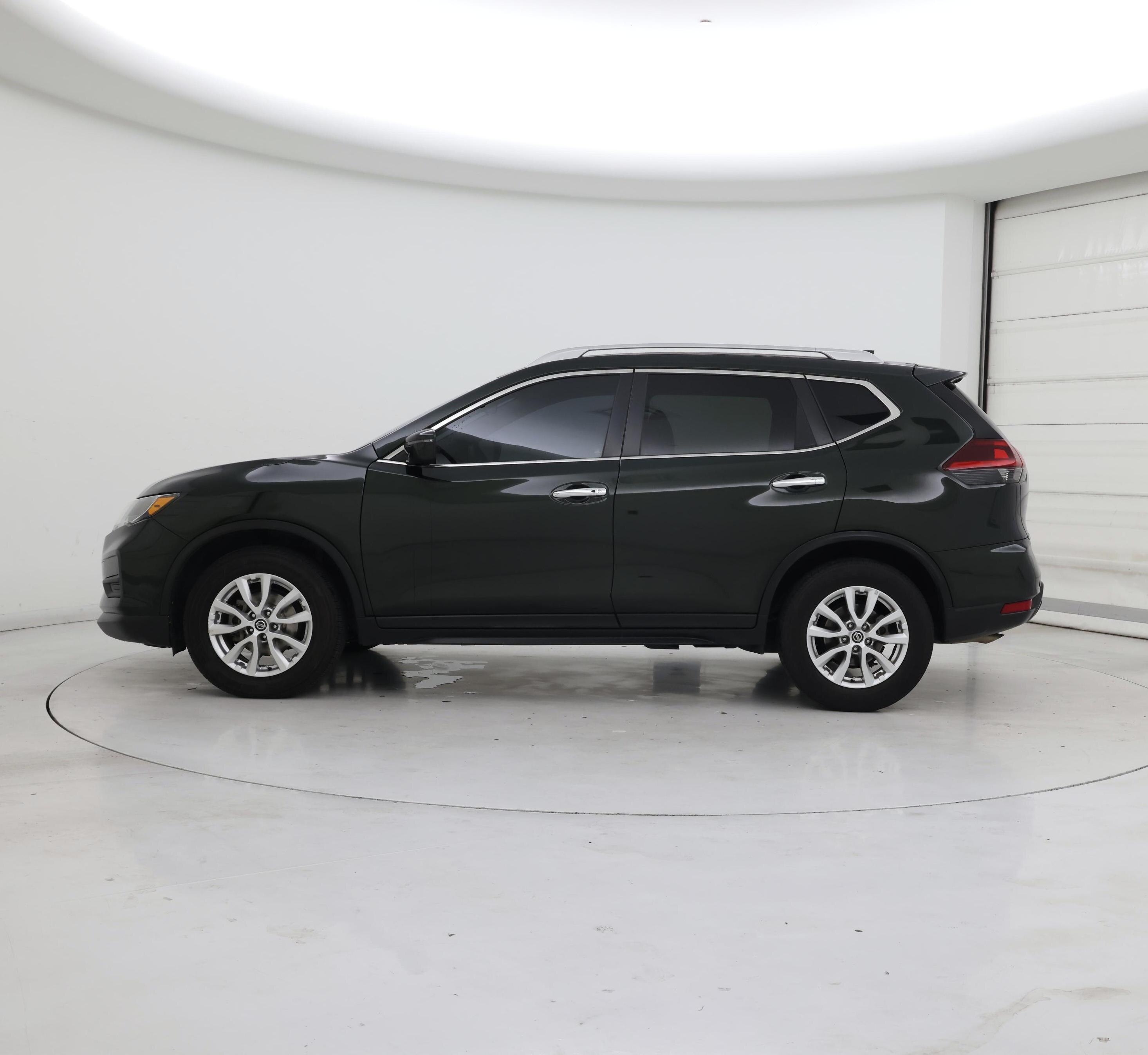 Thumbnail: 2020 Nissan Rogue - 3