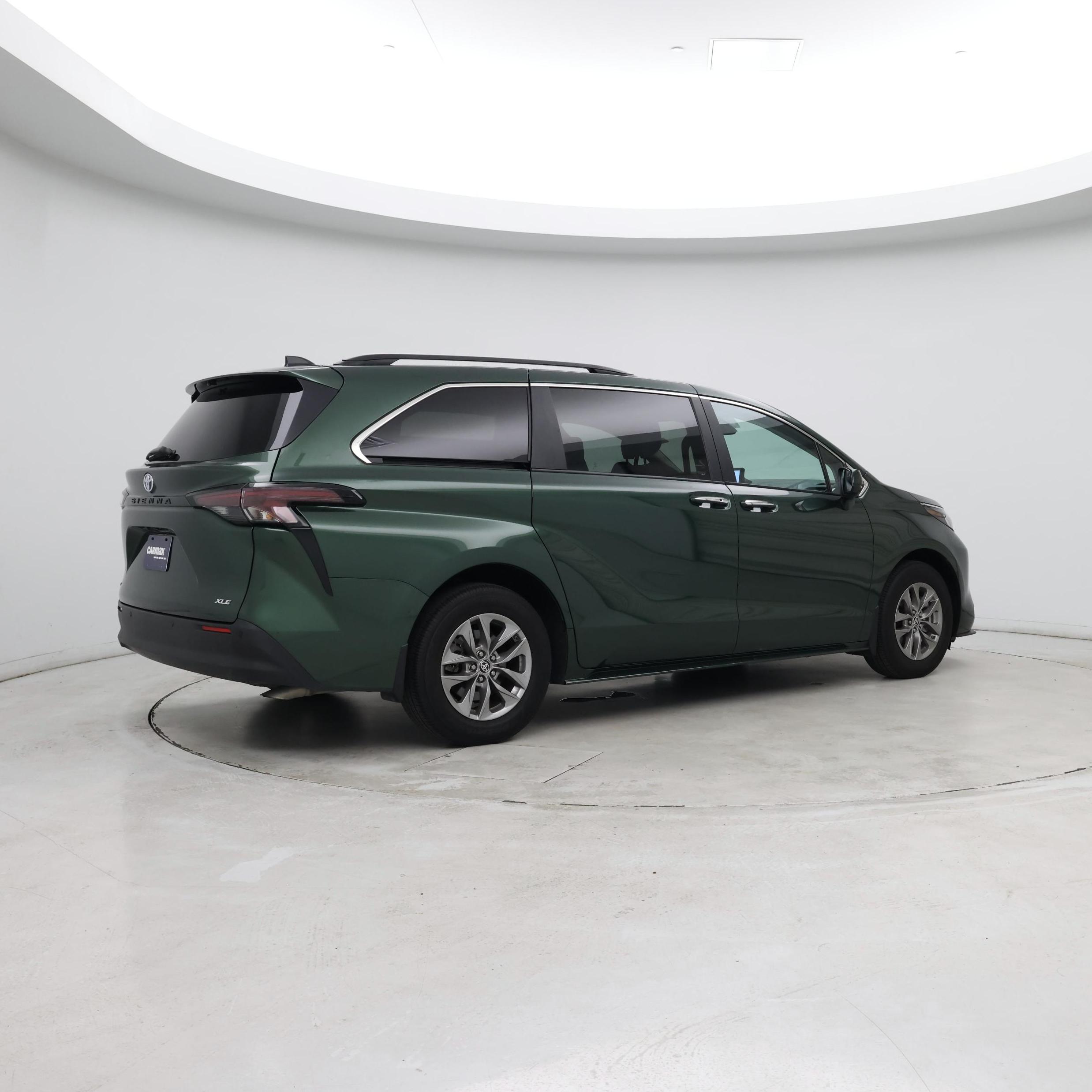 Thumbnail: 2025 Toyota Sienna - 6
