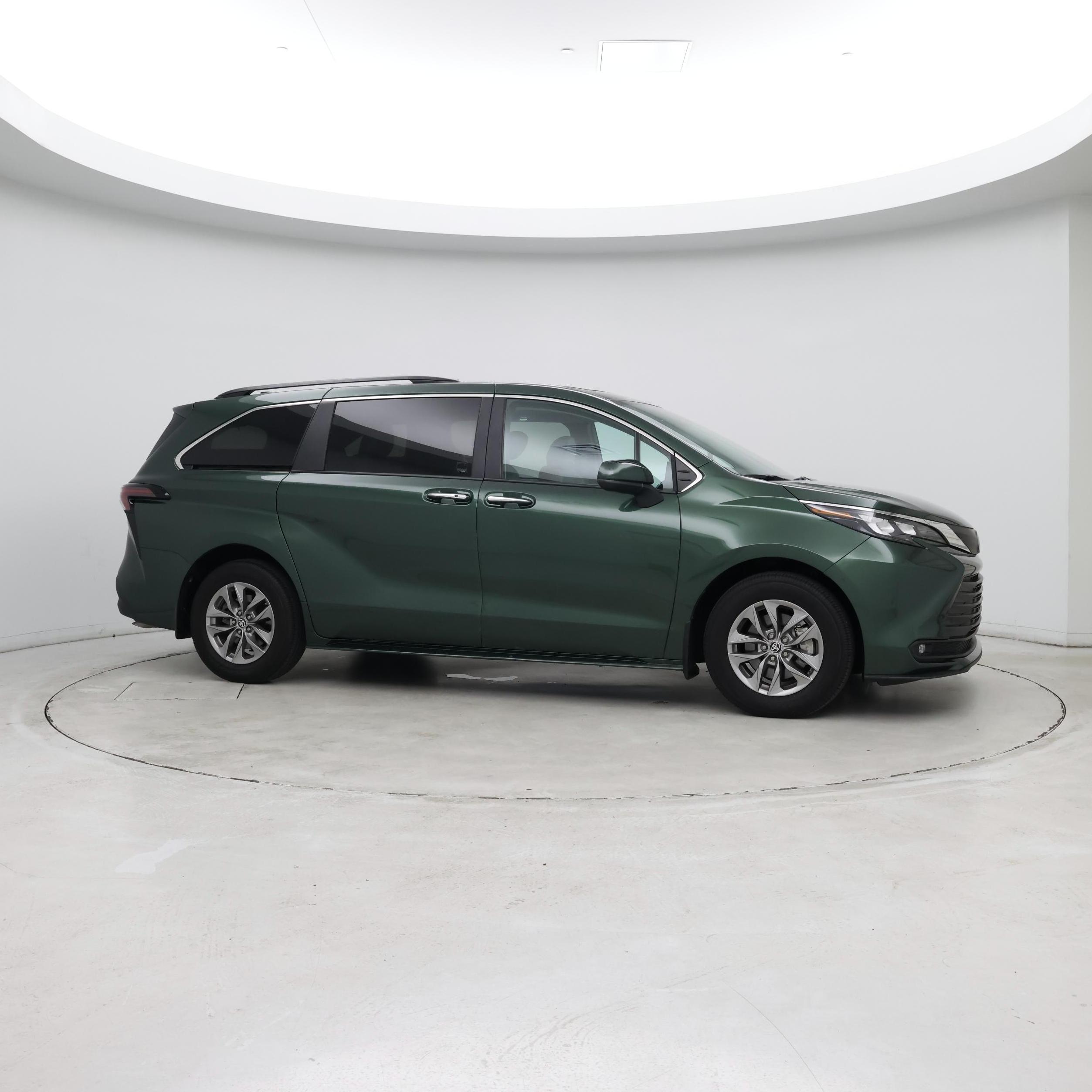 Thumbnail: 2025 Toyota Sienna - 7