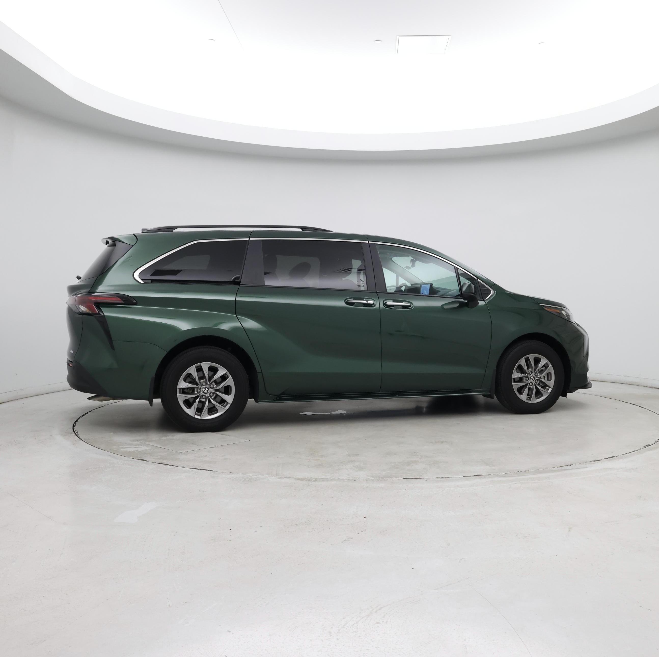 Thumbnail: 2025 Toyota Sienna - 8