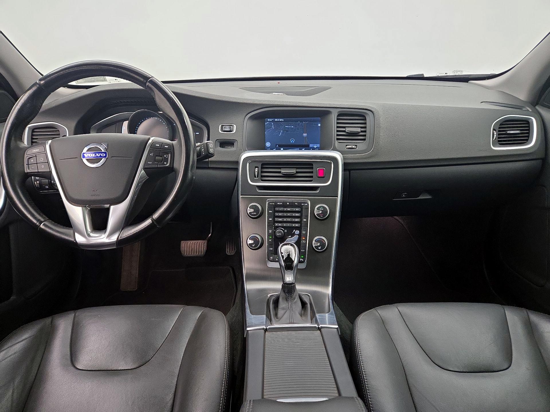Thumbnail: 2015 Volvo V60 - 9