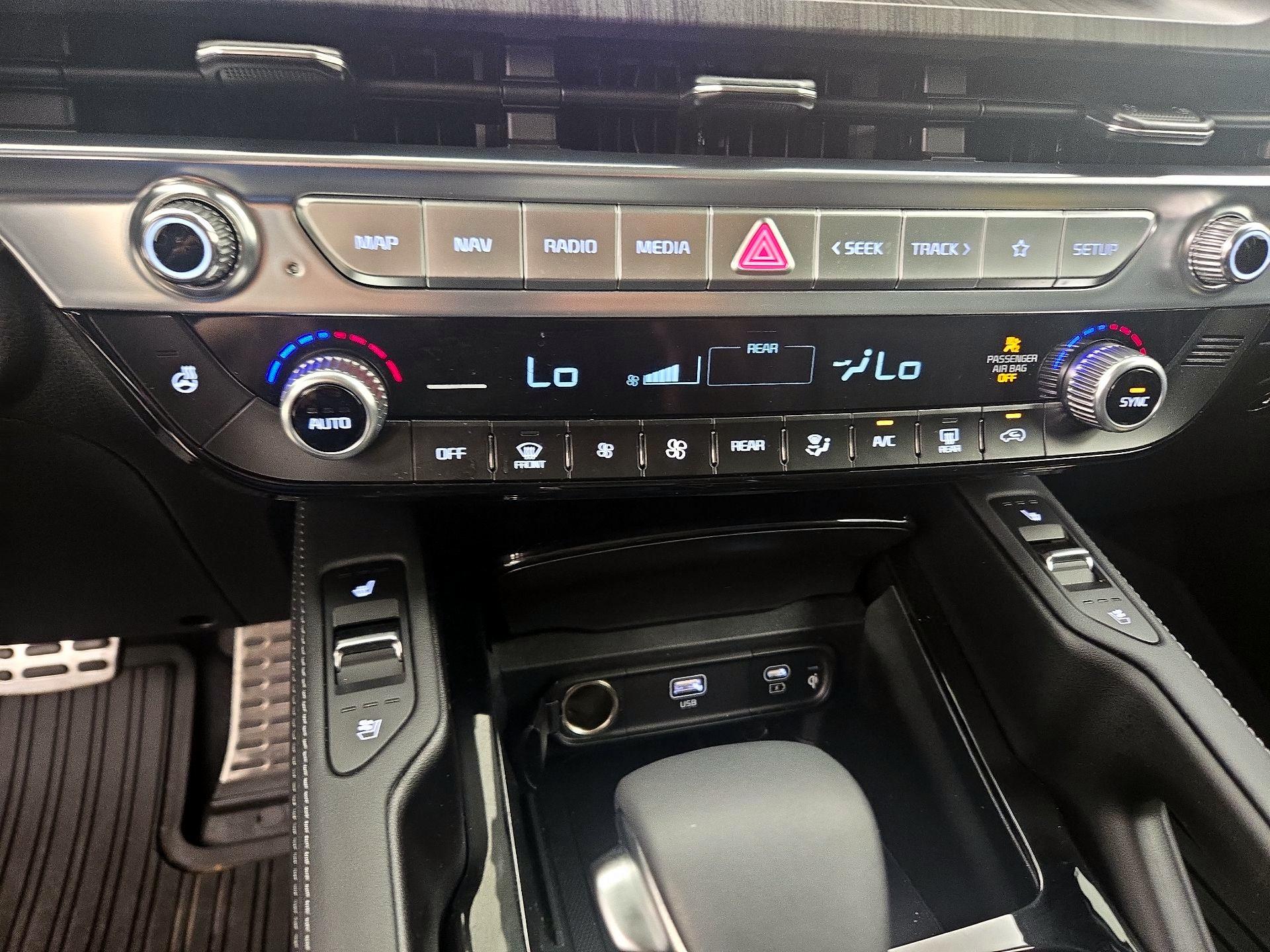 Thumbnail: 2025 Kia Telluride - 17
