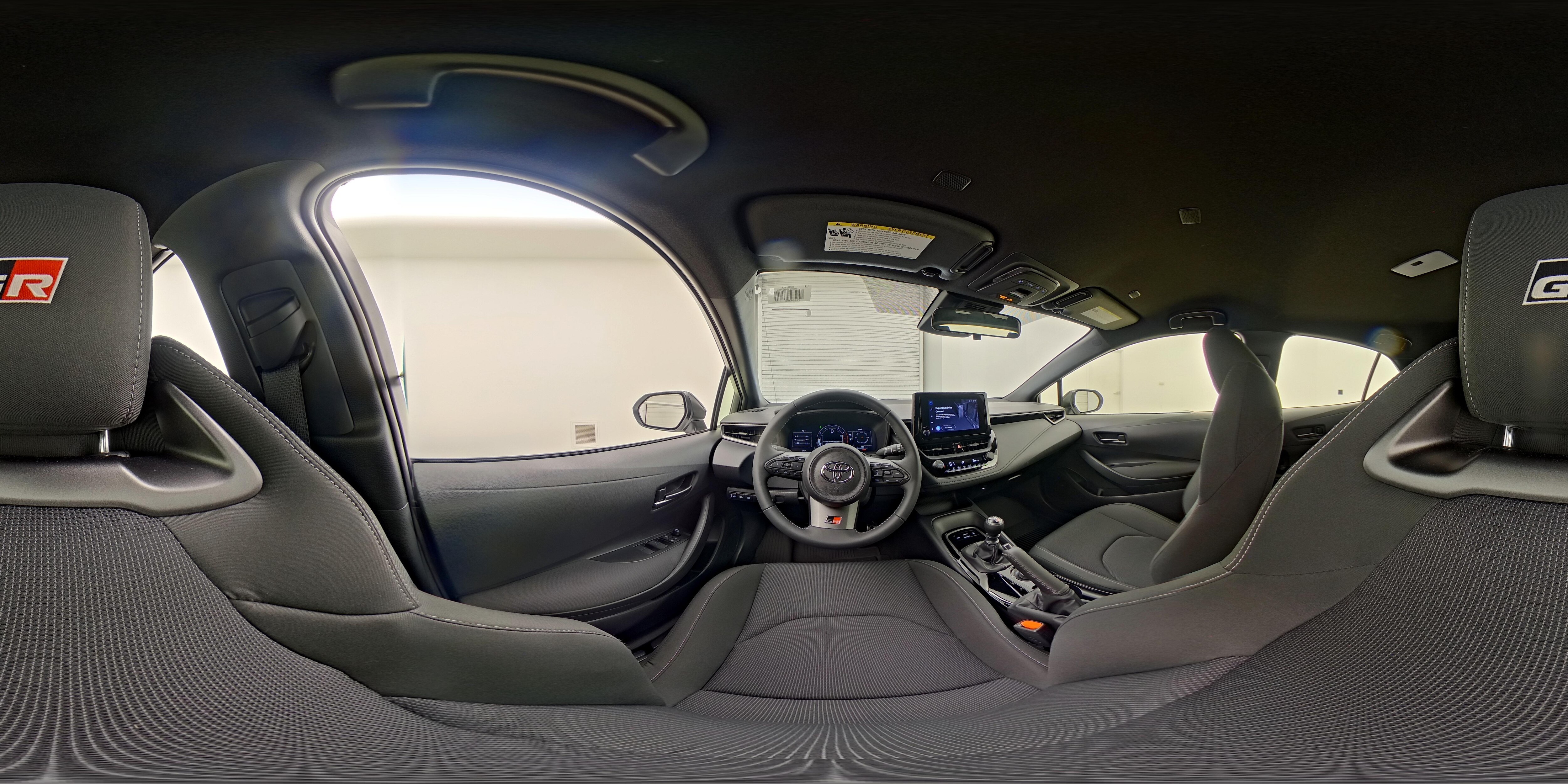 2025 Toyota GR Corolla Core - Photo 25
