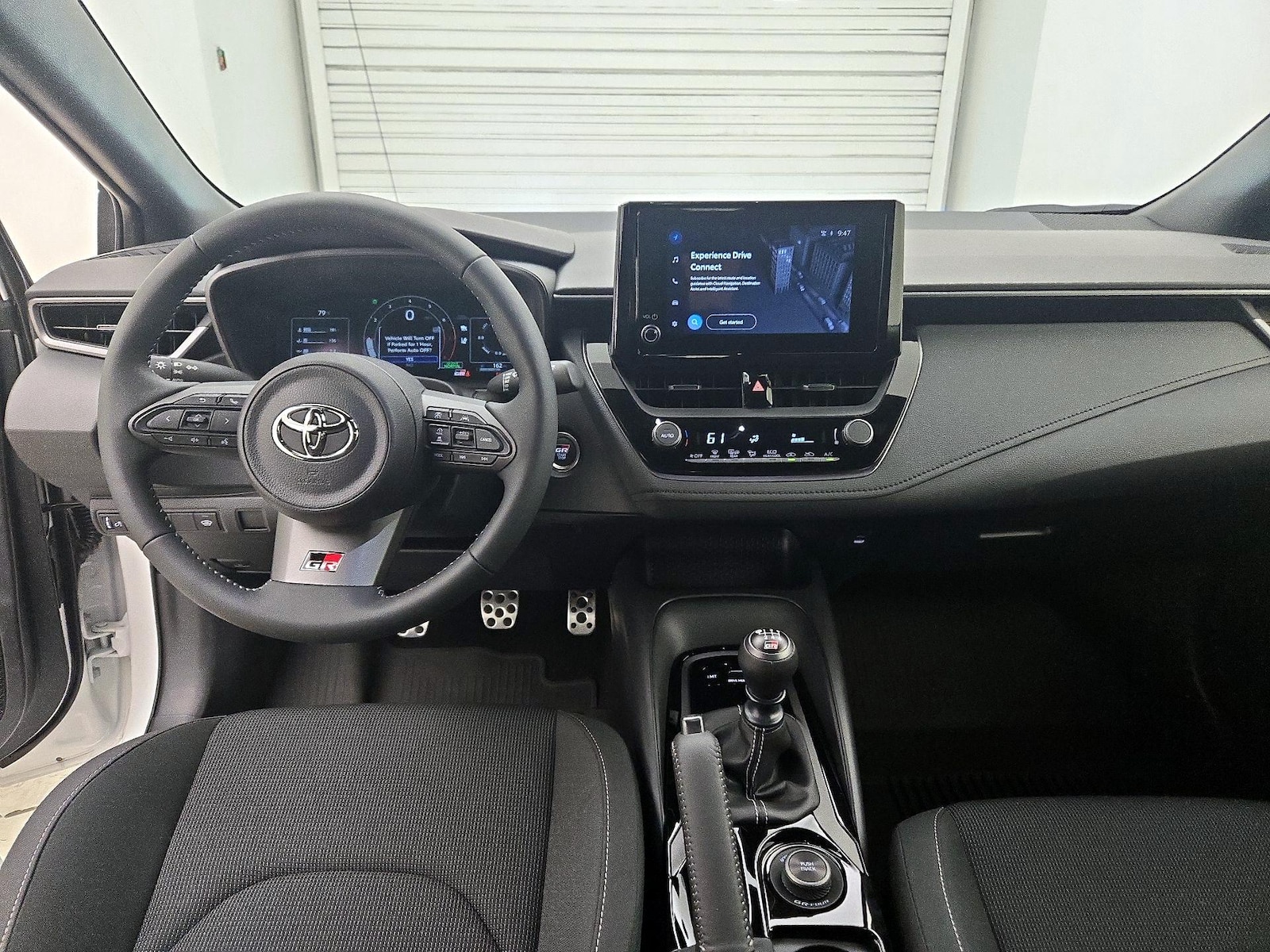2025 Toyota GR Corolla Core - Photo 10