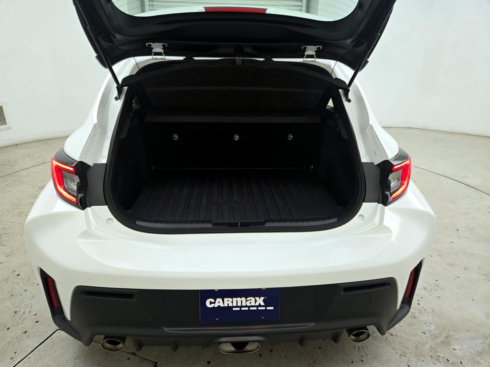 2025 Toyota GR Corolla Core - Photo 20