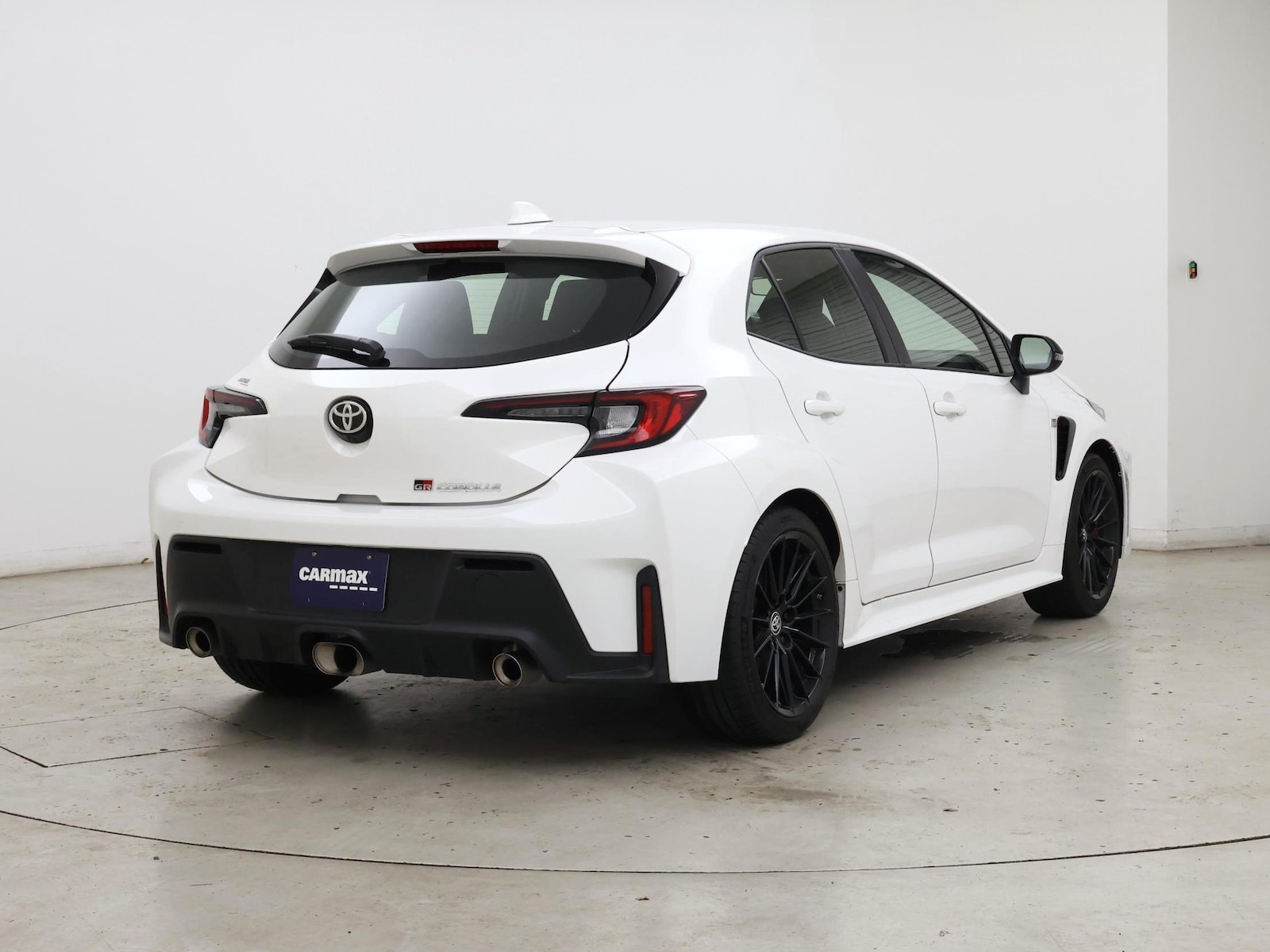 2025 Toyota GR Corolla Core - Photo 9