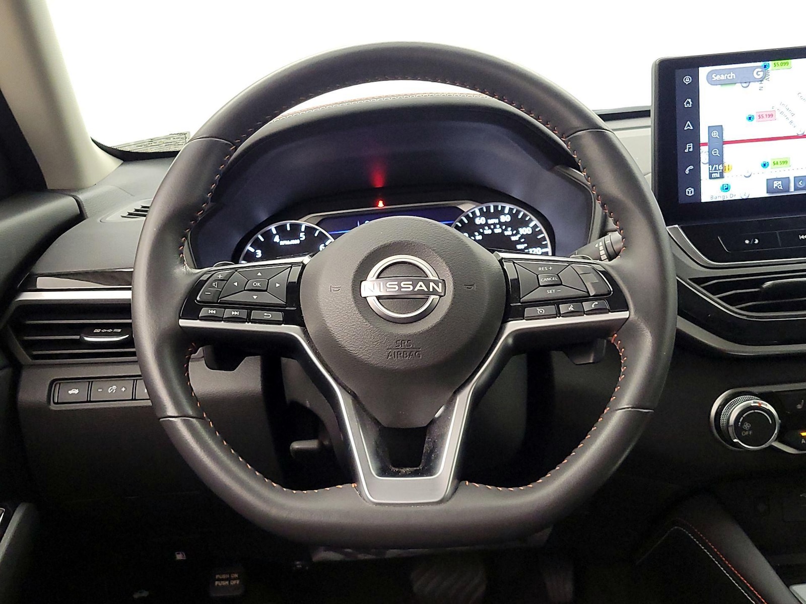 2023 Nissan Altima SR - Photo 11