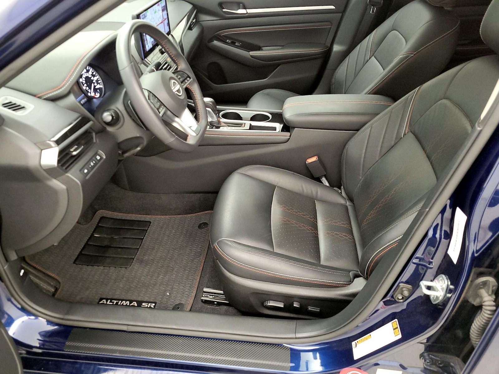 2023 Nissan Altima SR - Photo 12
