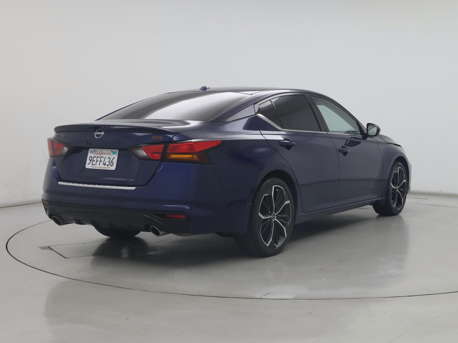 2023 Nissan Altima SR - Photo 9