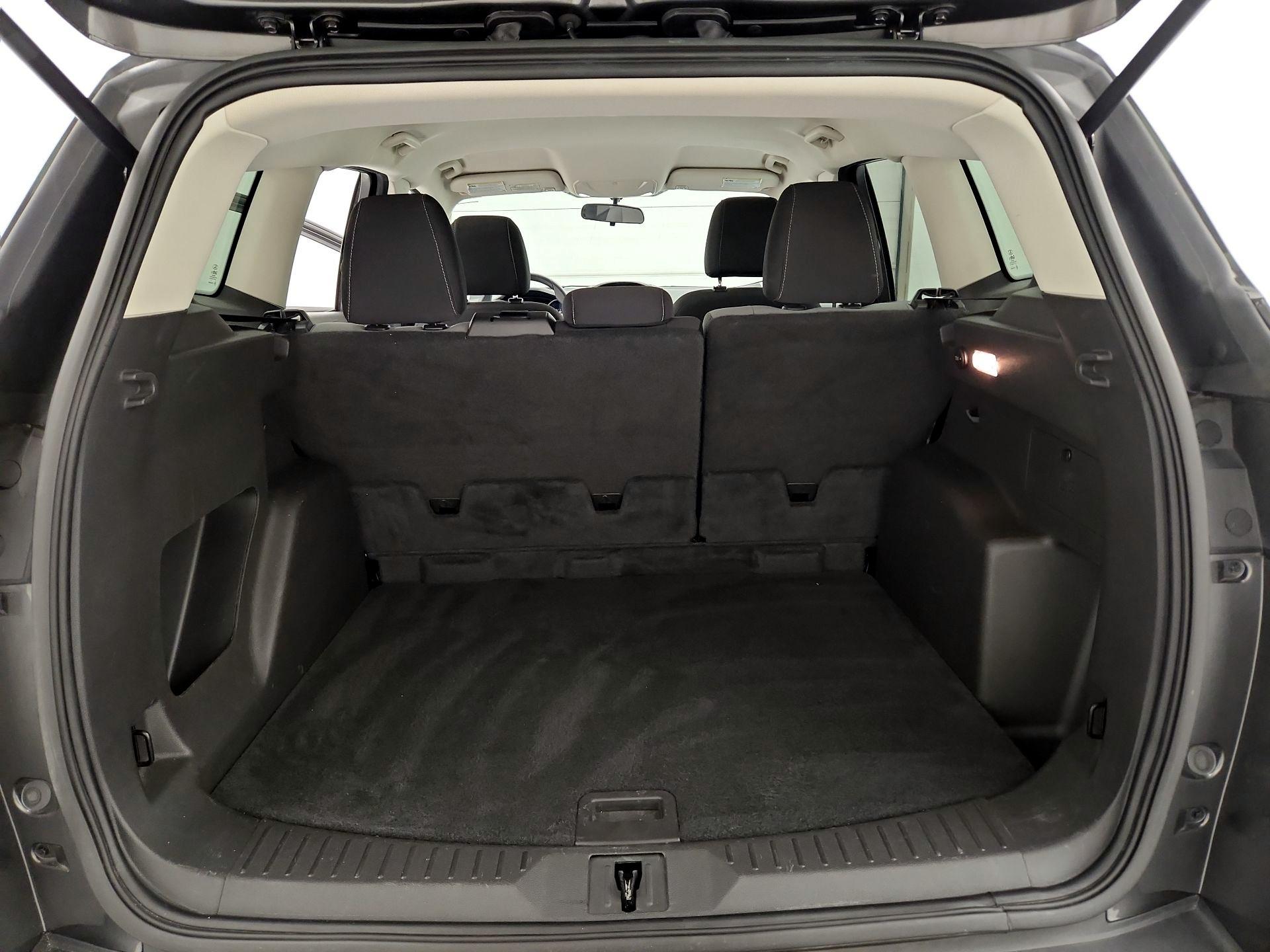 Thumbnail: 2016 Ford Escape - 20