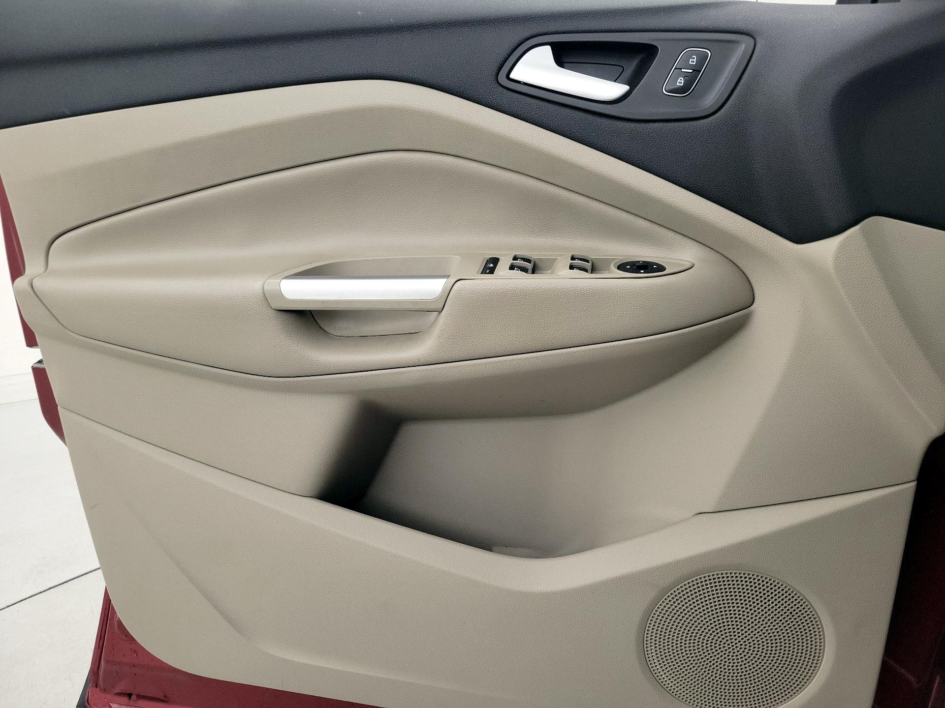 Thumbnail: 2019 Ford Escape - 12