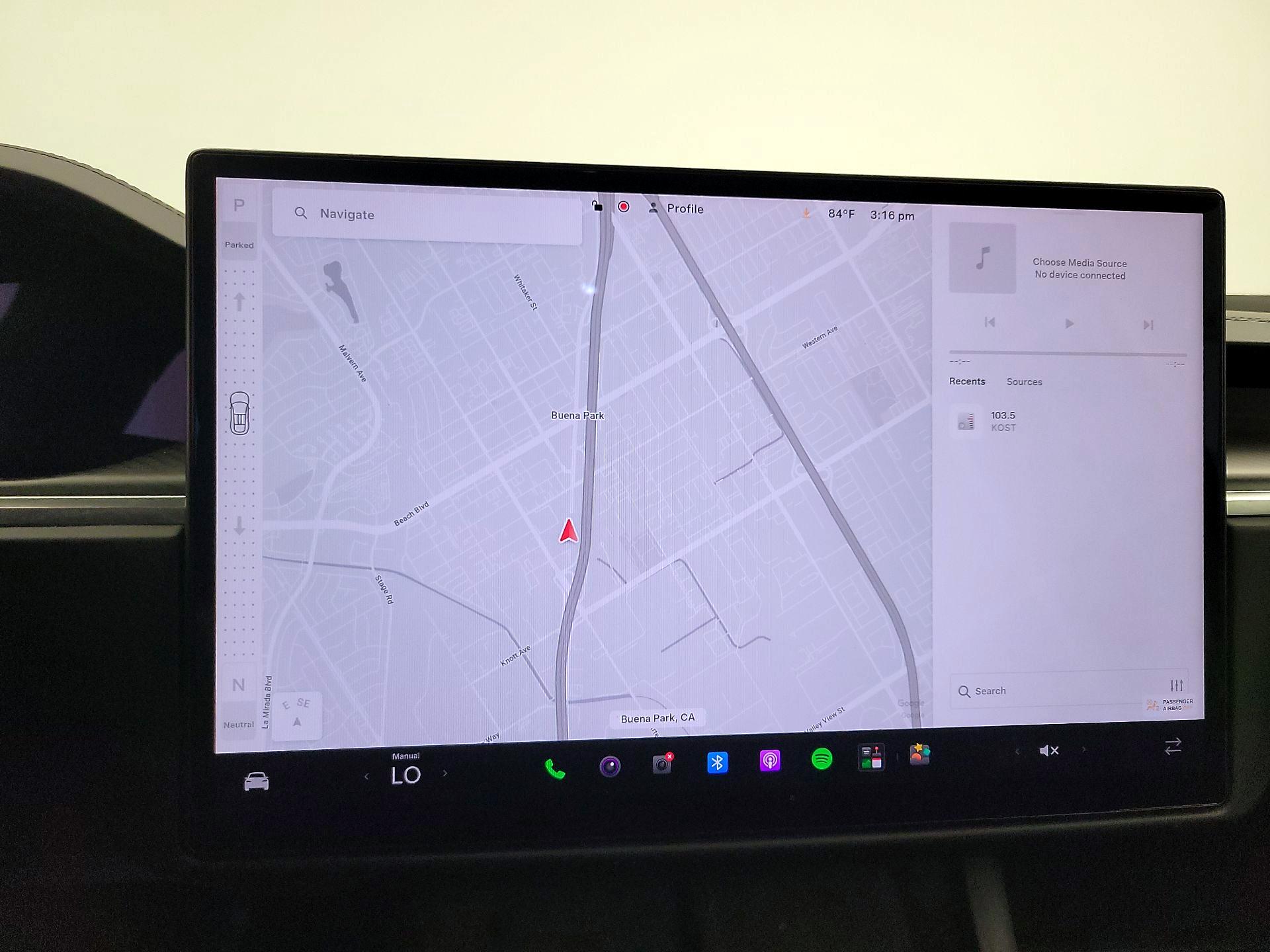 Thumbnail: 2022 Tesla Model X - 13