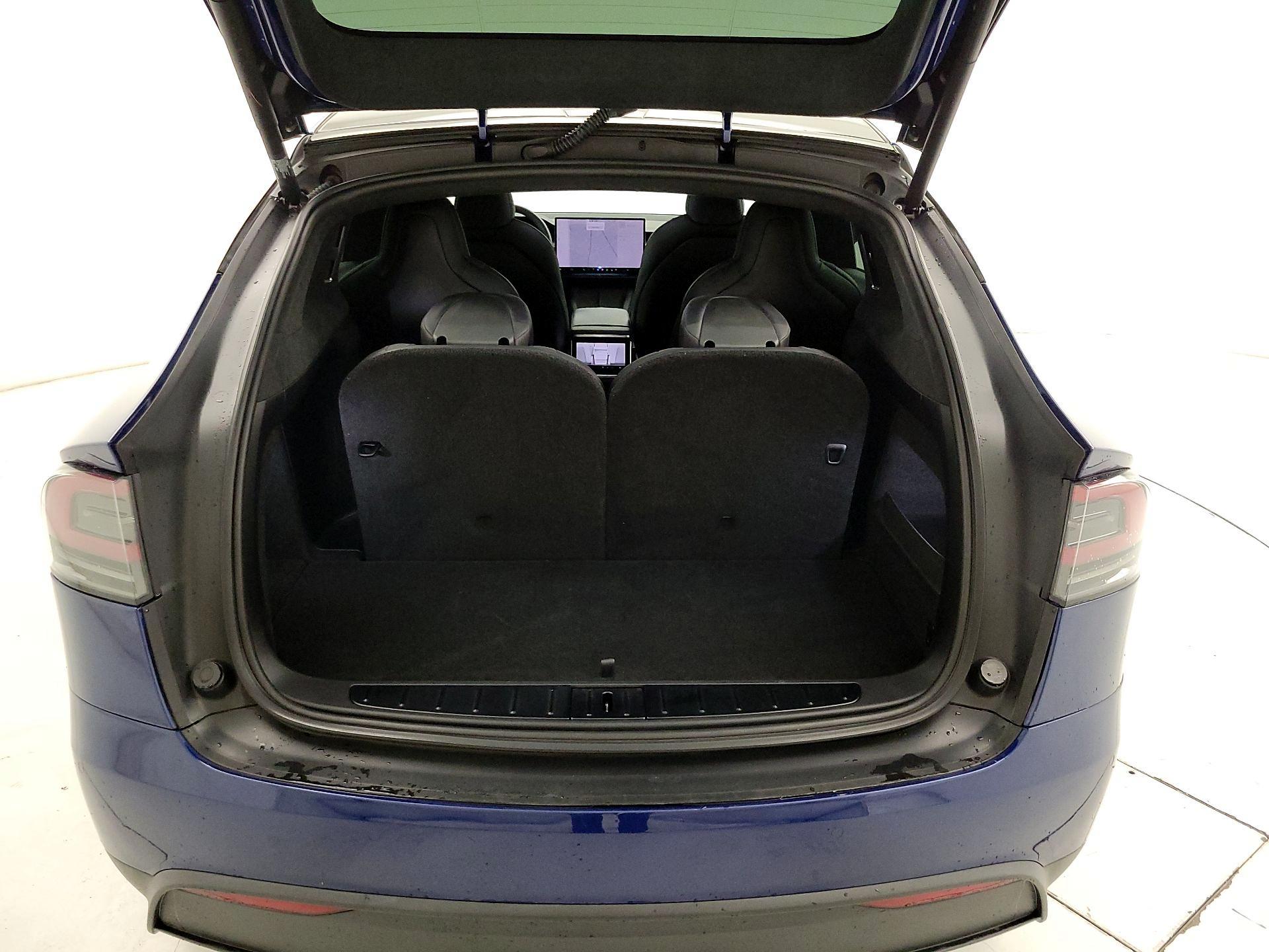 Thumbnail: 2022 Tesla Model X - 20