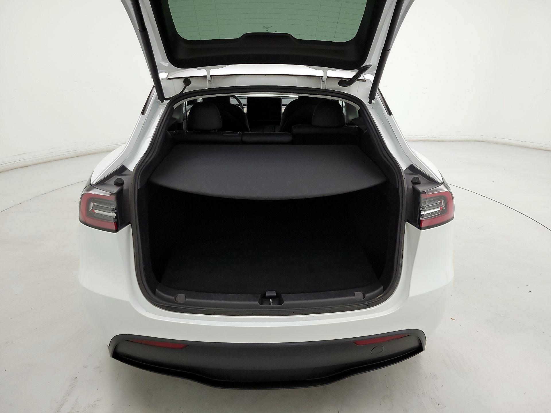 Thumbnail: 2024 Tesla Model Y - 19