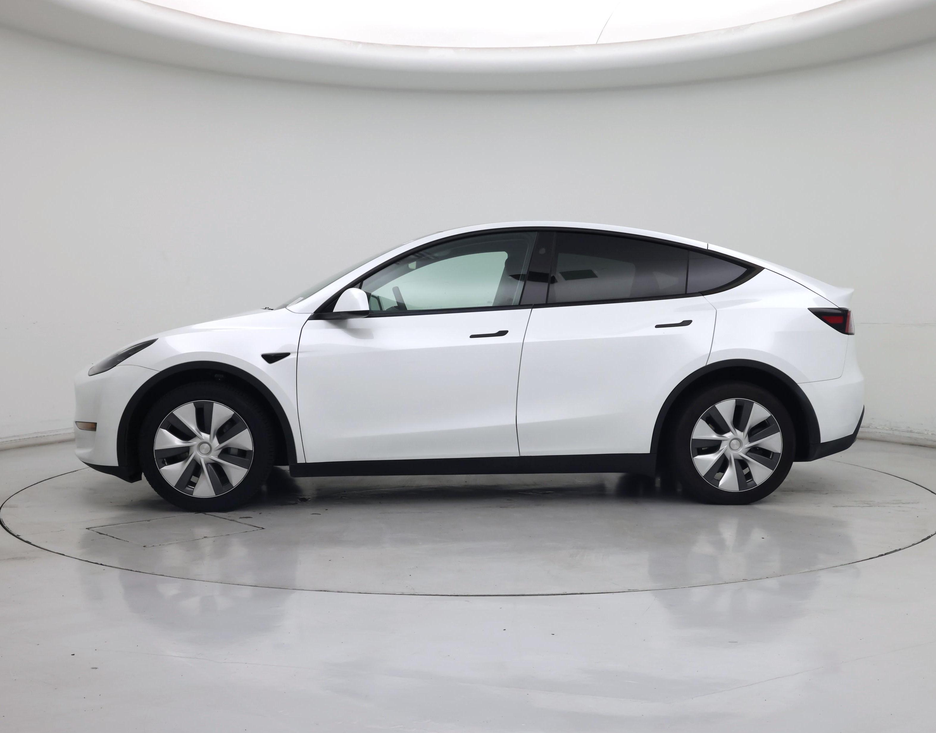 Thumbnail: 2024 Tesla Model Y - 3